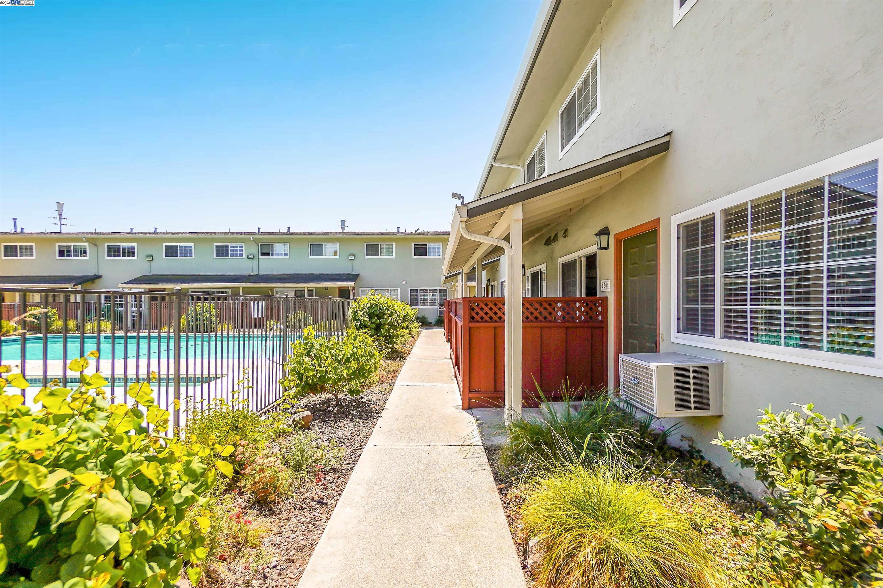 Detail Gallery Image 22 of 30 For 680 Fargo Ave #20,  San Leandro,  CA 94579 - 2 Beds | 1/1 Baths