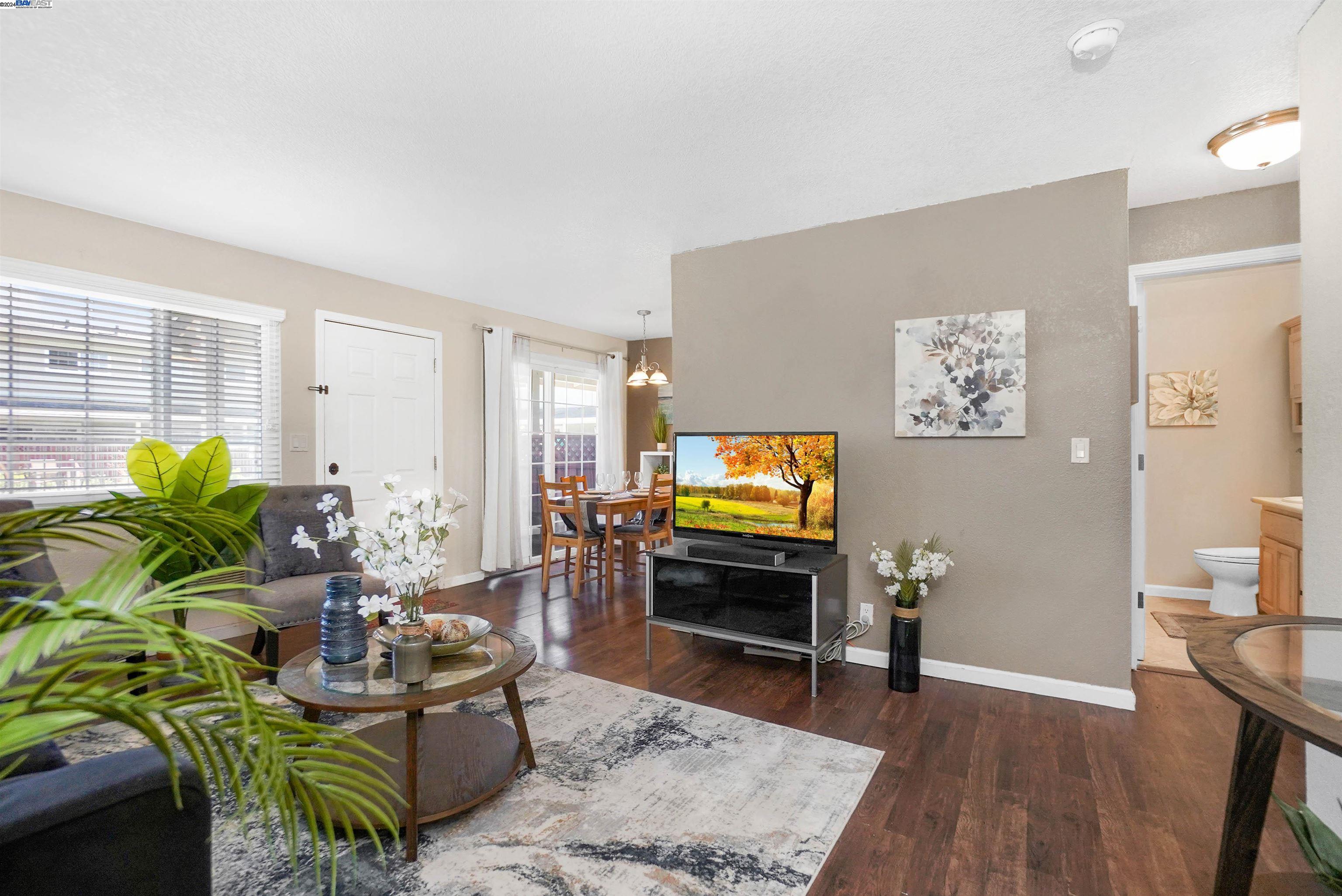 Detail Gallery Image 5 of 30 For 680 Fargo Ave #20,  San Leandro,  CA 94579 - 2 Beds | 1/1 Baths