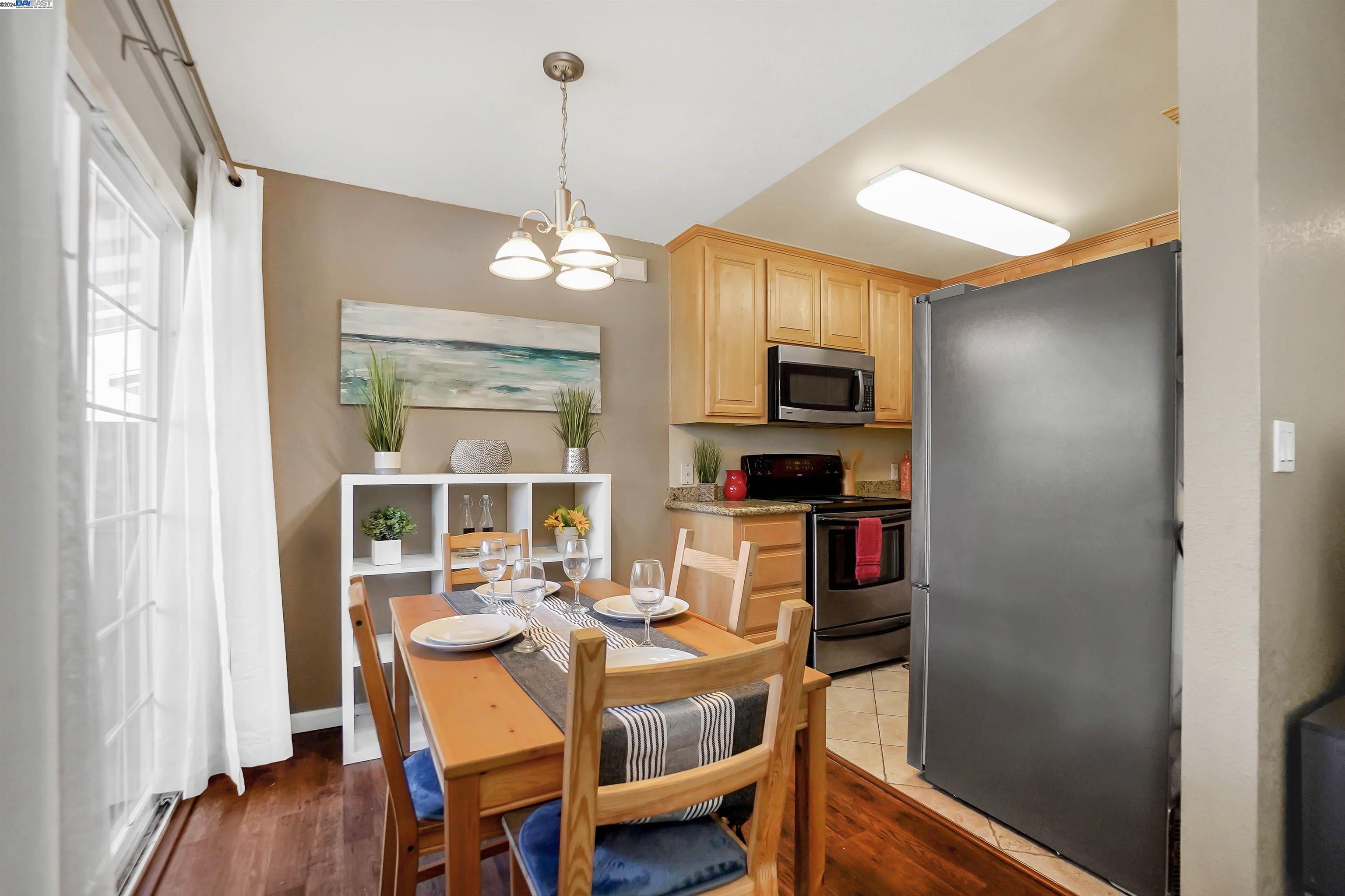 Detail Gallery Image 8 of 30 For 680 Fargo Ave #20,  San Leandro,  CA 94579 - 2 Beds | 1/1 Baths