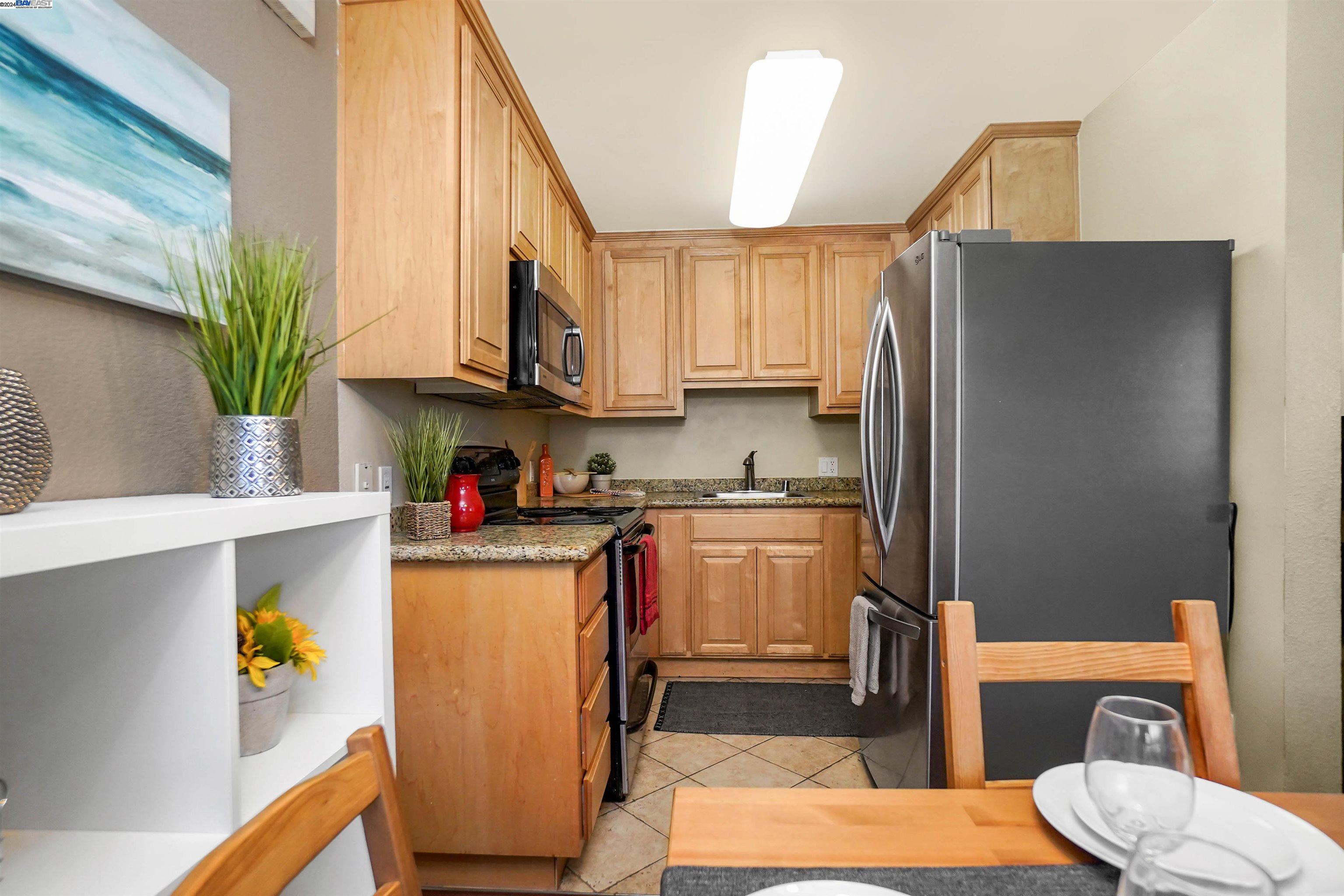 Detail Gallery Image 10 of 30 For 680 Fargo Ave #20,  San Leandro,  CA 94579 - 2 Beds | 1/1 Baths