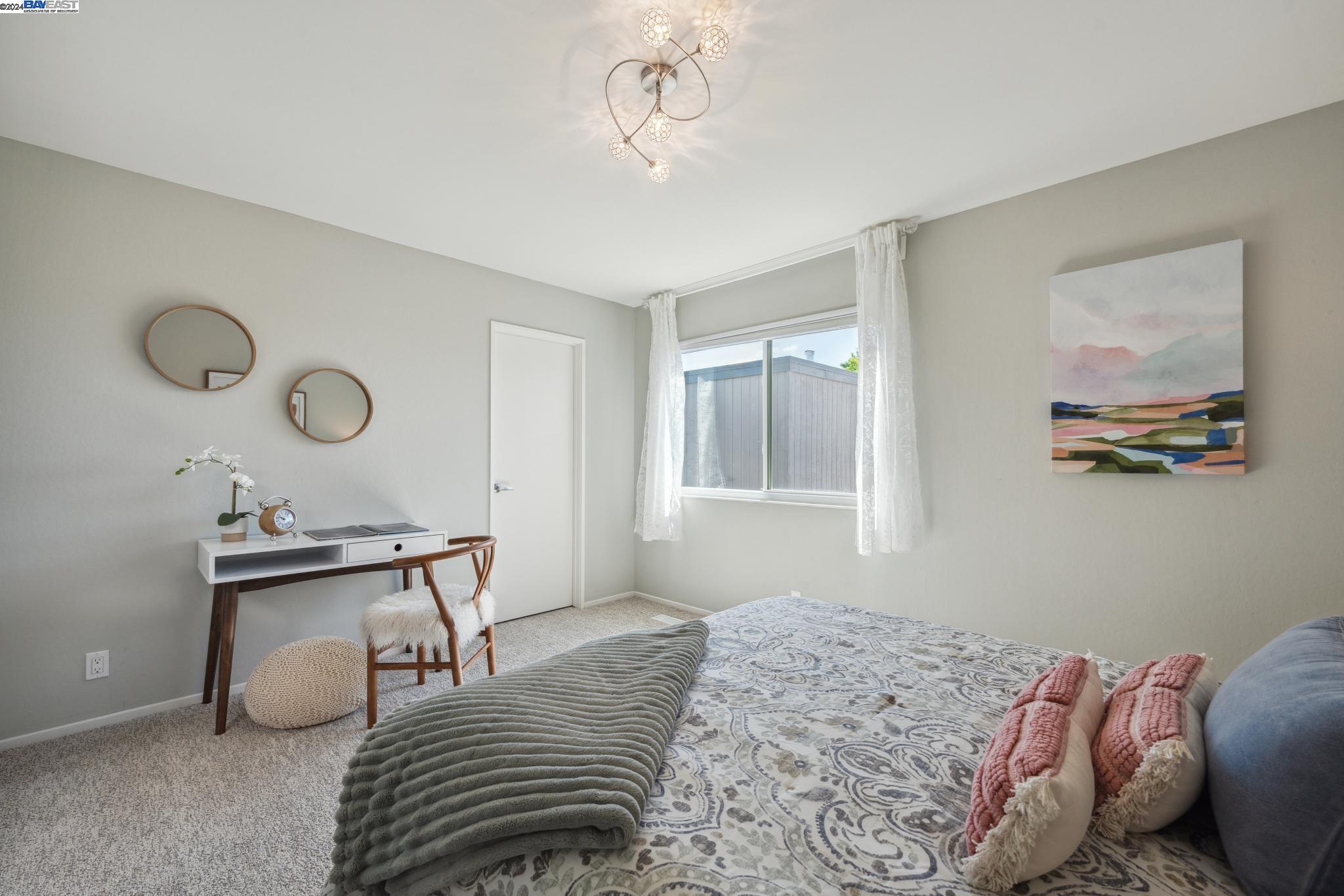 Detail Gallery Image 28 of 55 For 1082 Melrose Ave, Alameda,  CA 94502 - 2 Beds | 1/1 Baths