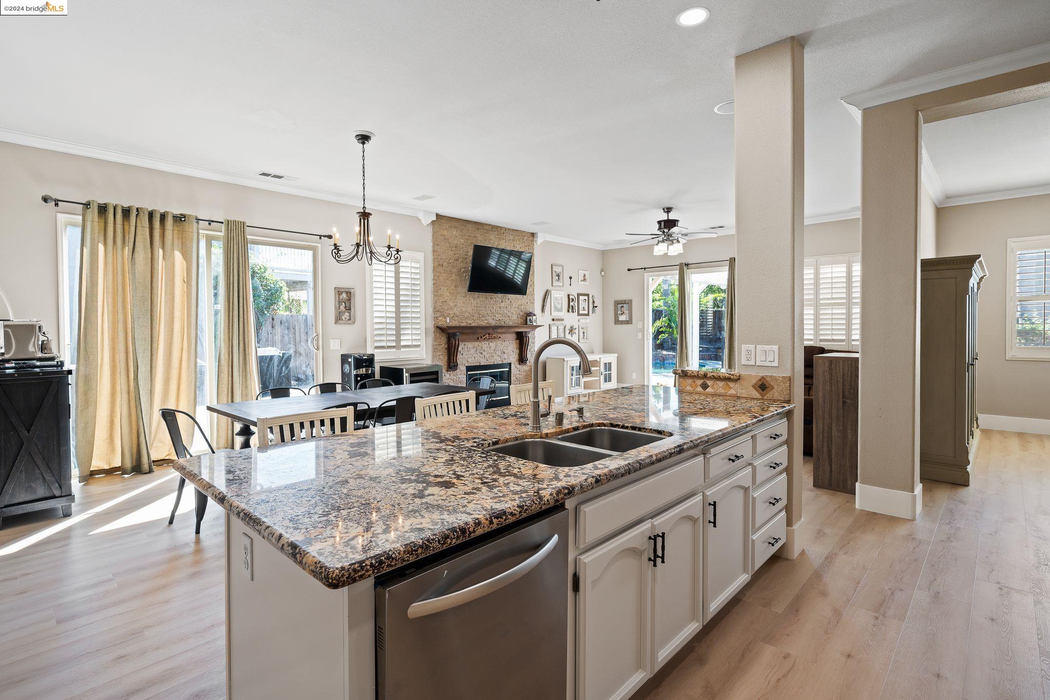 Detail Gallery Image 15 of 60 For 931 Orchid Ct., Brentwood,  CA 94513 - 4 Beds | 2/1 Baths