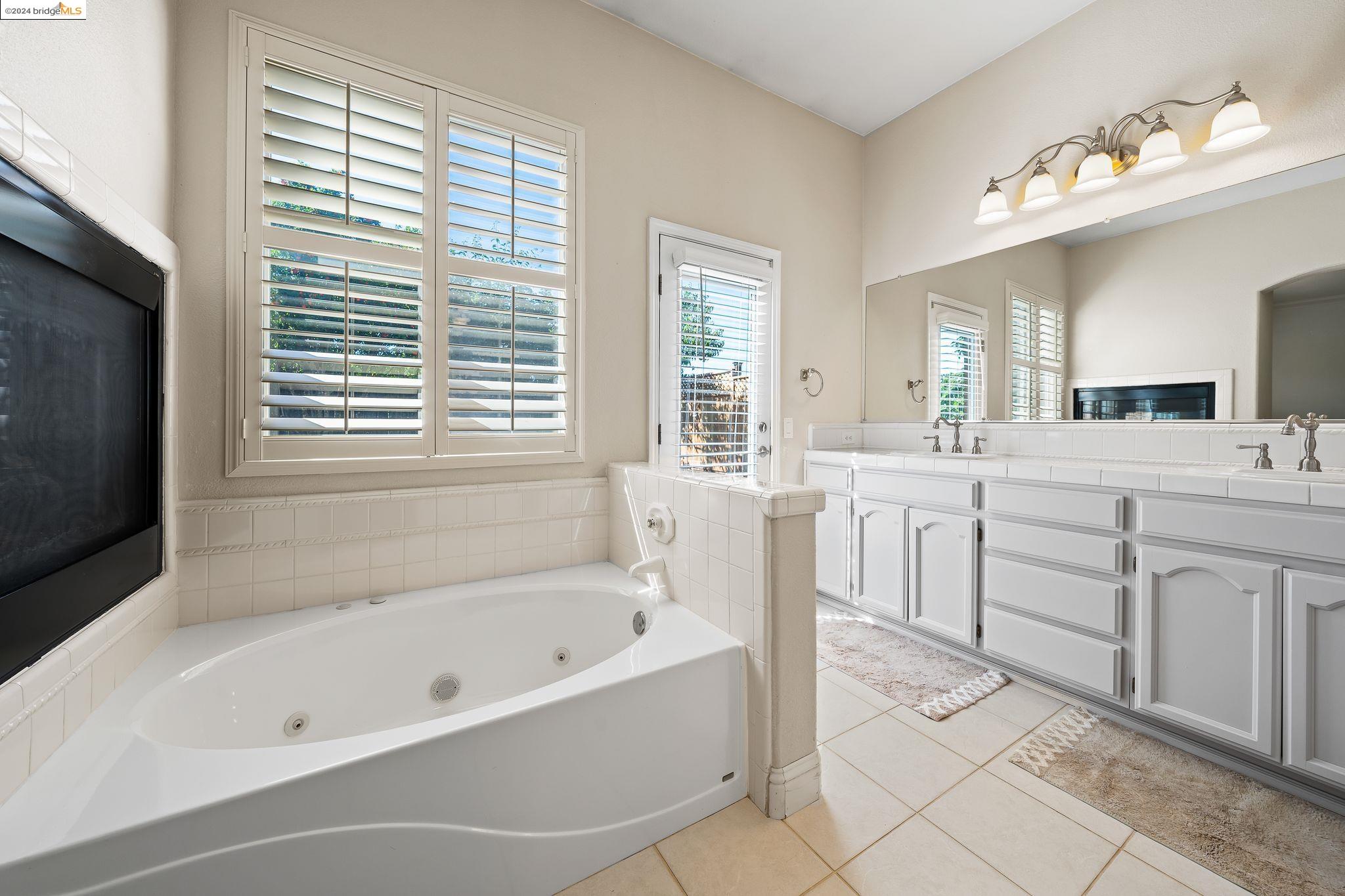 Detail Gallery Image 43 of 60 For 931 Orchid Ct., Brentwood,  CA 94513 - 4 Beds | 2/1 Baths