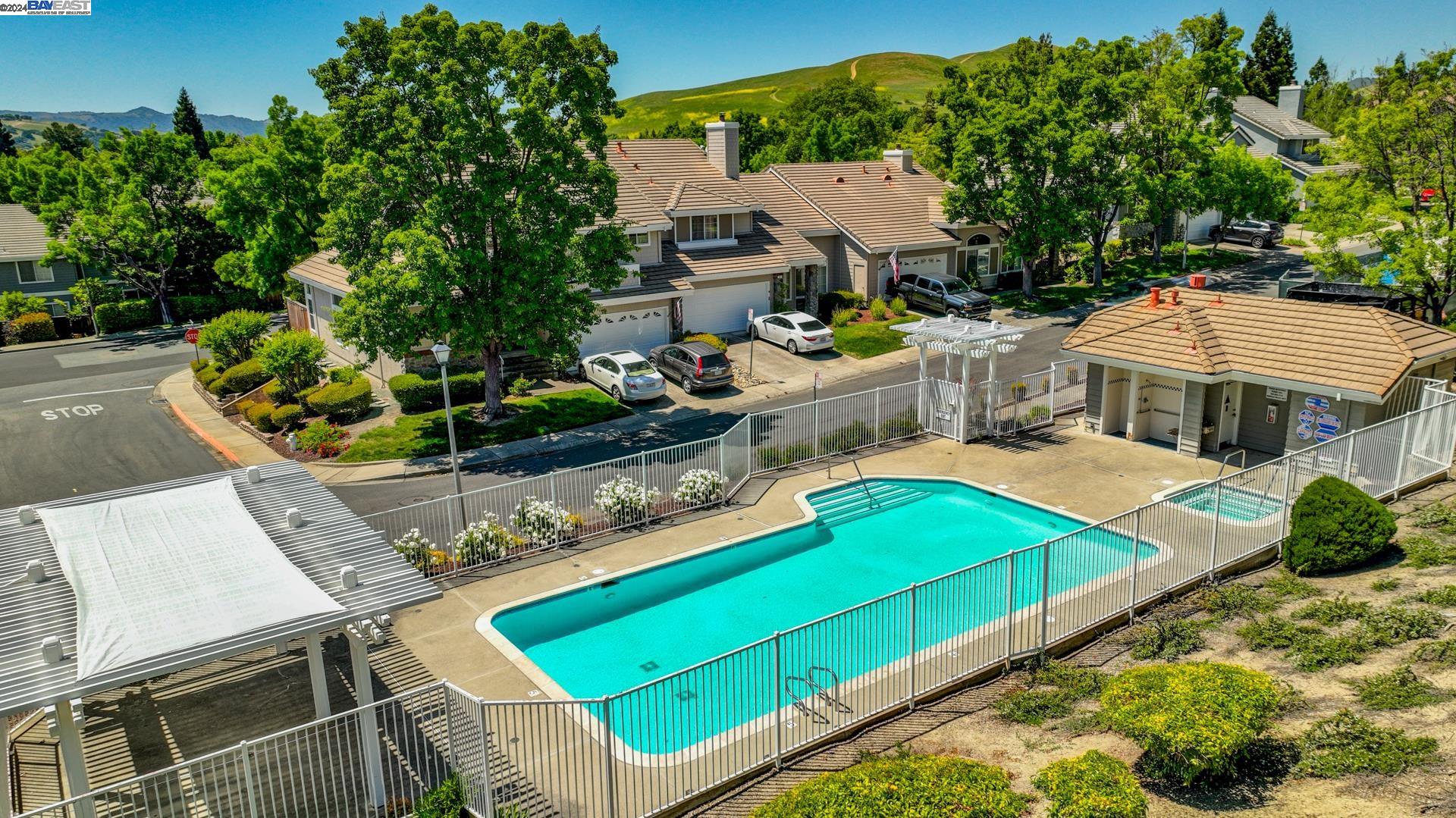 Photo #3: 41060127 Listing 