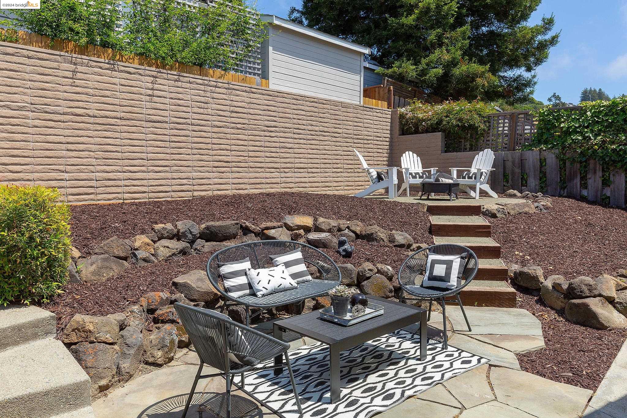 Detail Gallery Image 26 of 38 For 822 Galvin Dr, El Cerrito,  CA 94530 - 2 Beds | 1/1 Baths