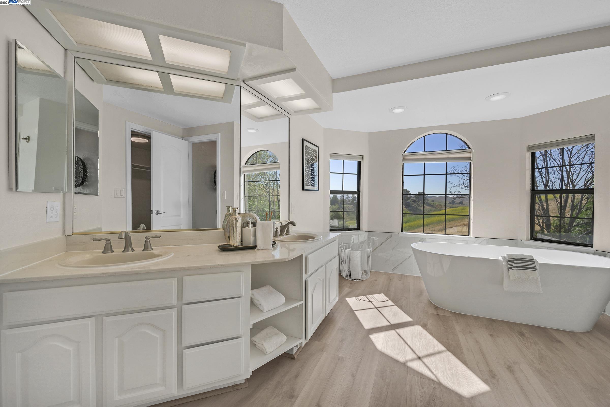 Detail Gallery Image 21 of 41 For 971 Waverly Cmn, Livermore,  CA 94551 - 3 Beds | 2/1 Baths