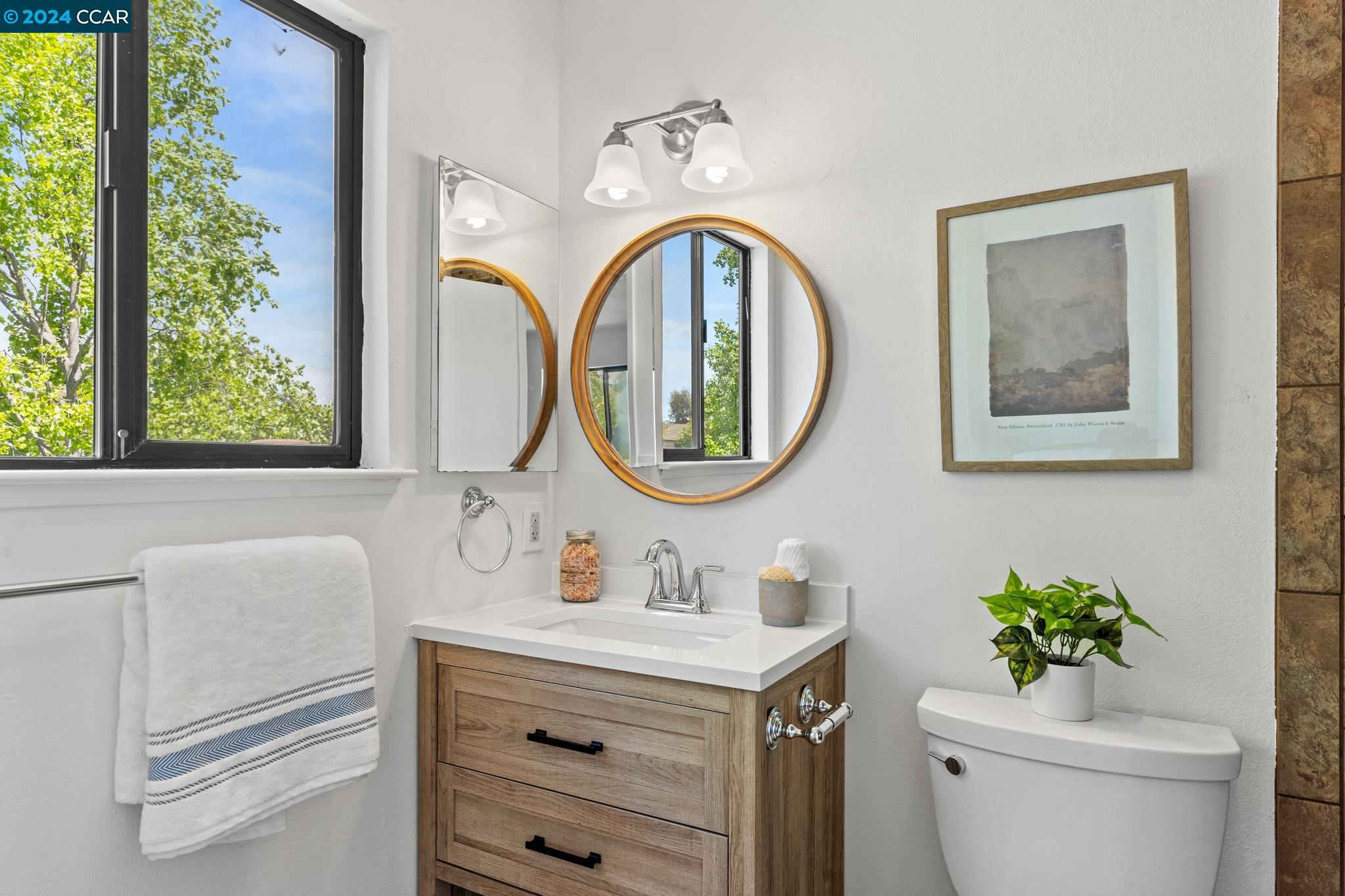 Detail Gallery Image 28 of 57 For 1 Plateau Ct, Hercules,  CA 94547 - 3 Beds | 2/1 Baths