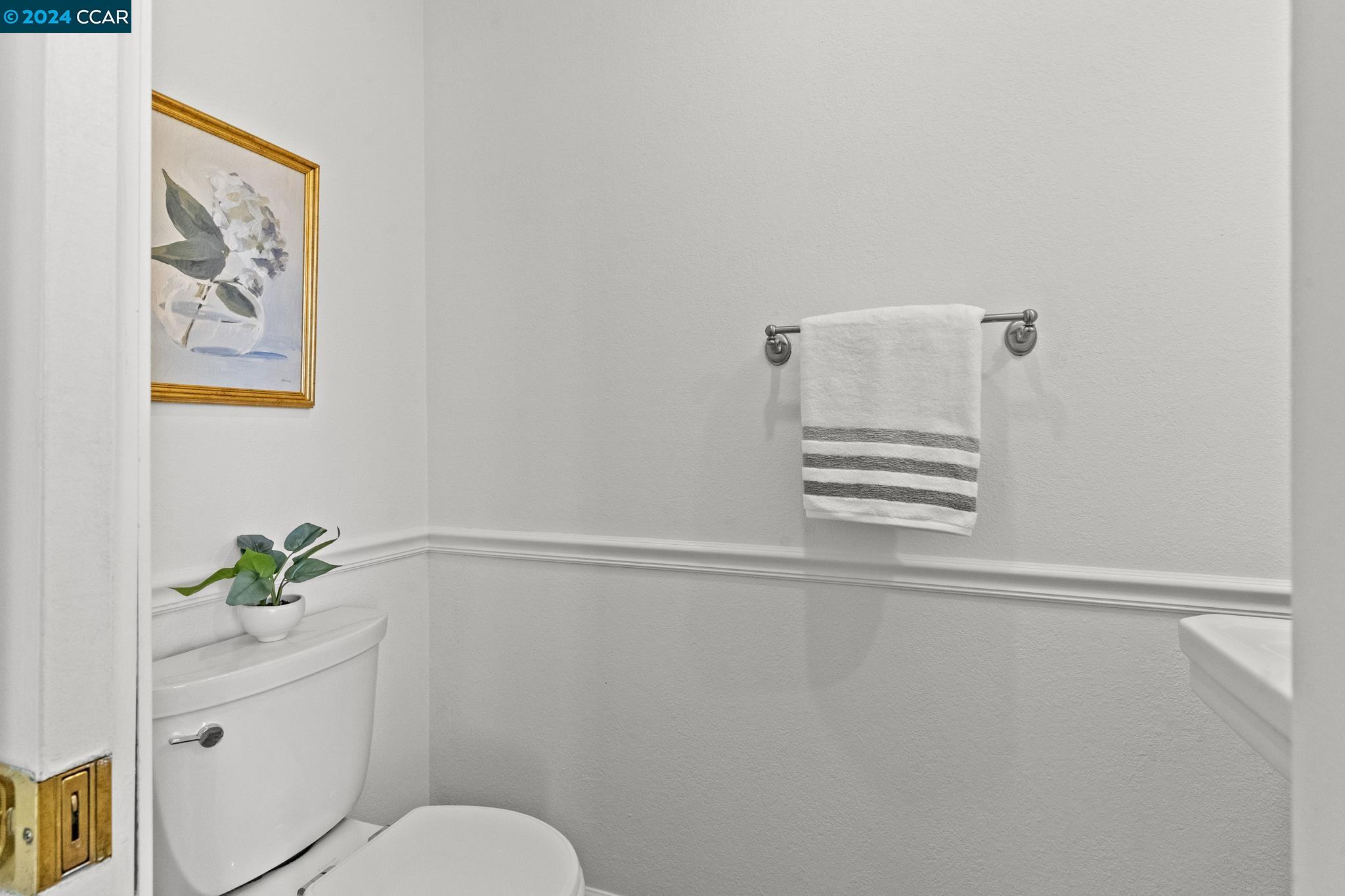 Detail Gallery Image 35 of 57 For 1 Plateau Ct, Hercules,  CA 94547 - 3 Beds | 2/1 Baths
