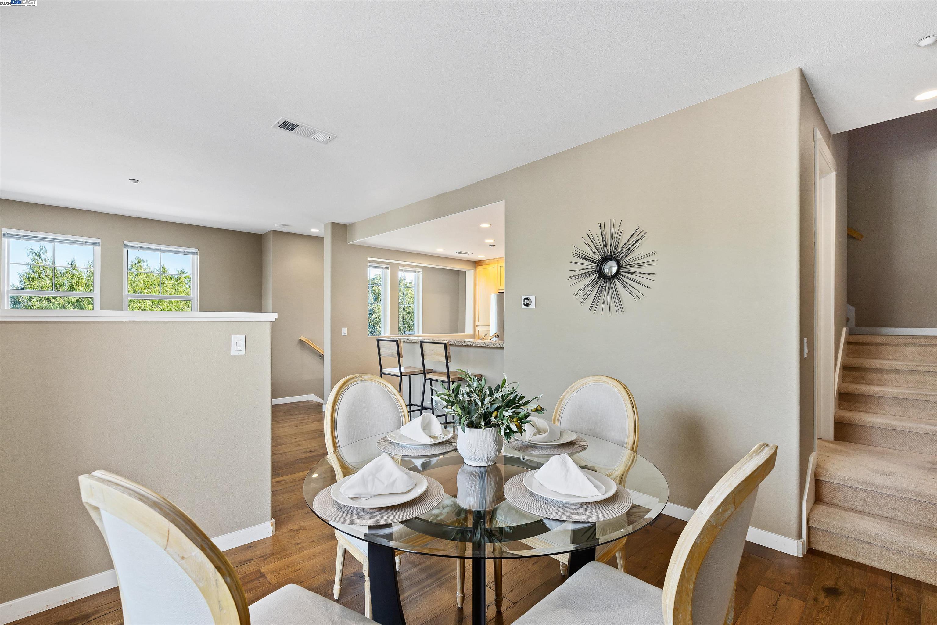 Detail Gallery Image 13 of 26 For 170 N N St #118,  Livermore,  CA 94550 - 2 Beds | 2/1 Baths