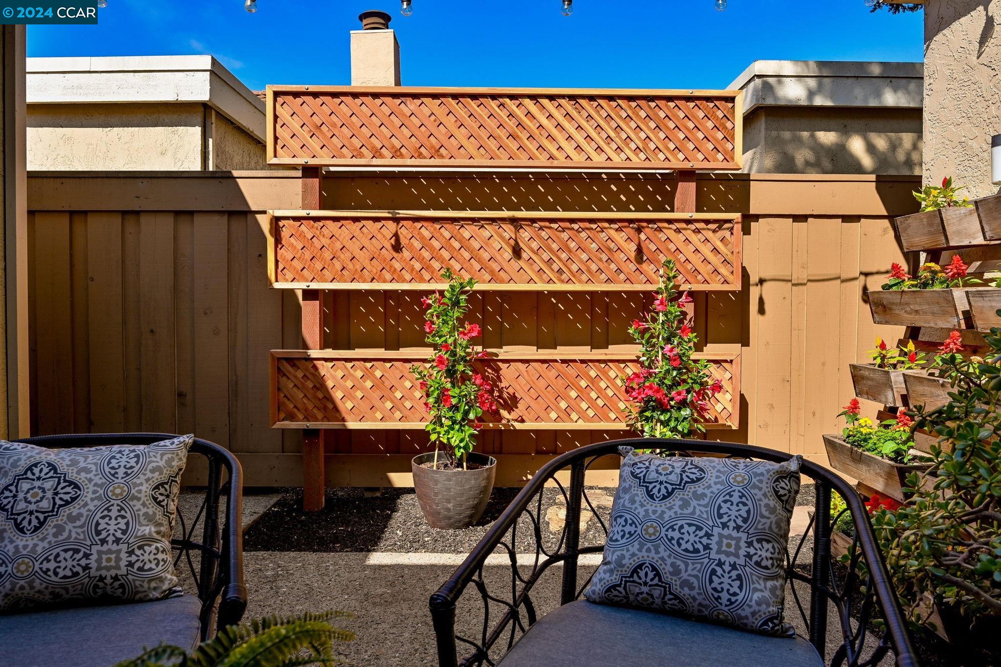 Detail Gallery Image 32 of 53 For 1391 Candelero Dr, Walnut Creek,  CA 94598 - 2 Beds | 2 Baths