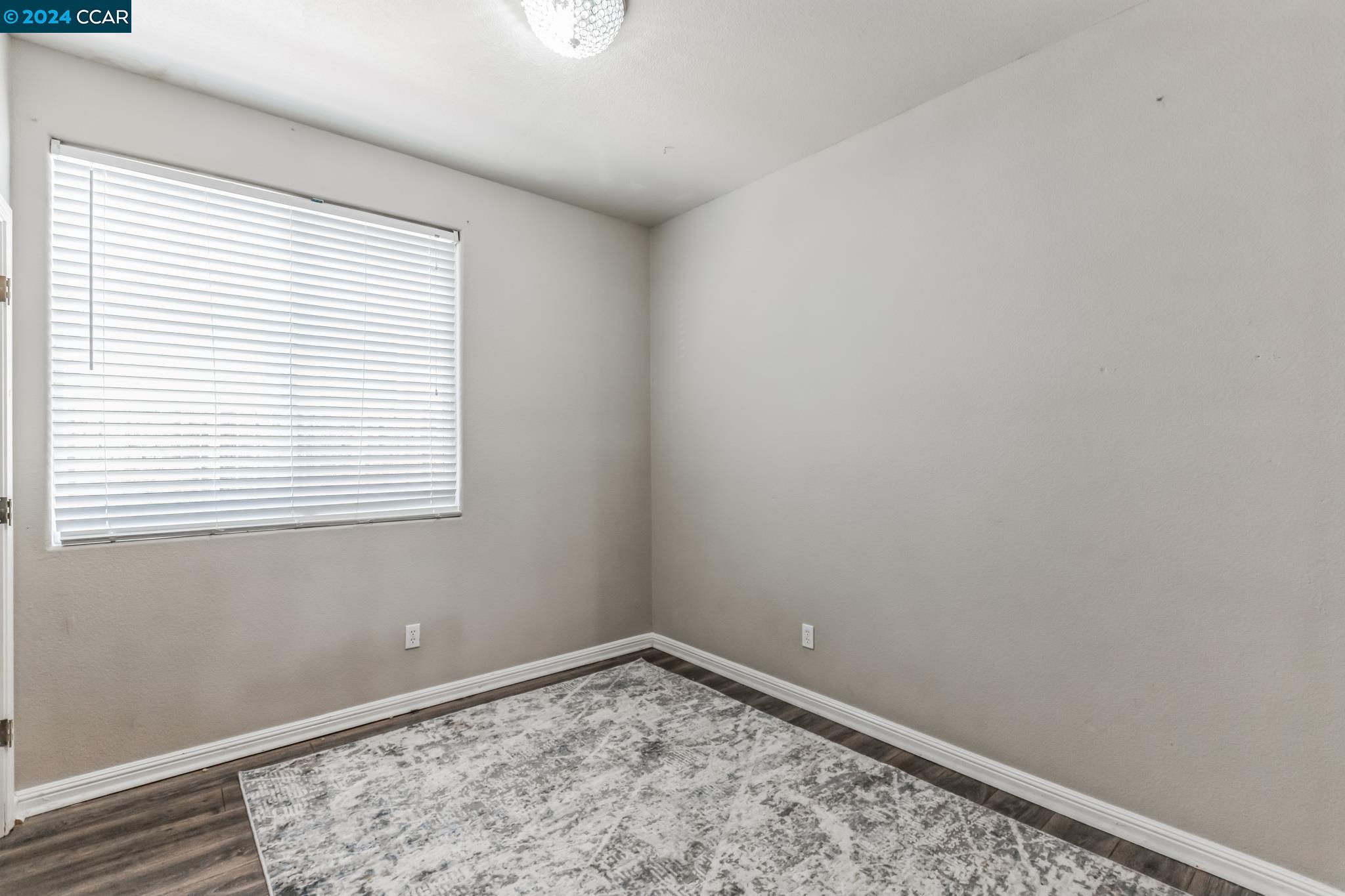 Detail Gallery Image 19 of 22 For 6070 Meeks Way, Sacramento,  CA 95835 - 3 Beds | 2 Baths