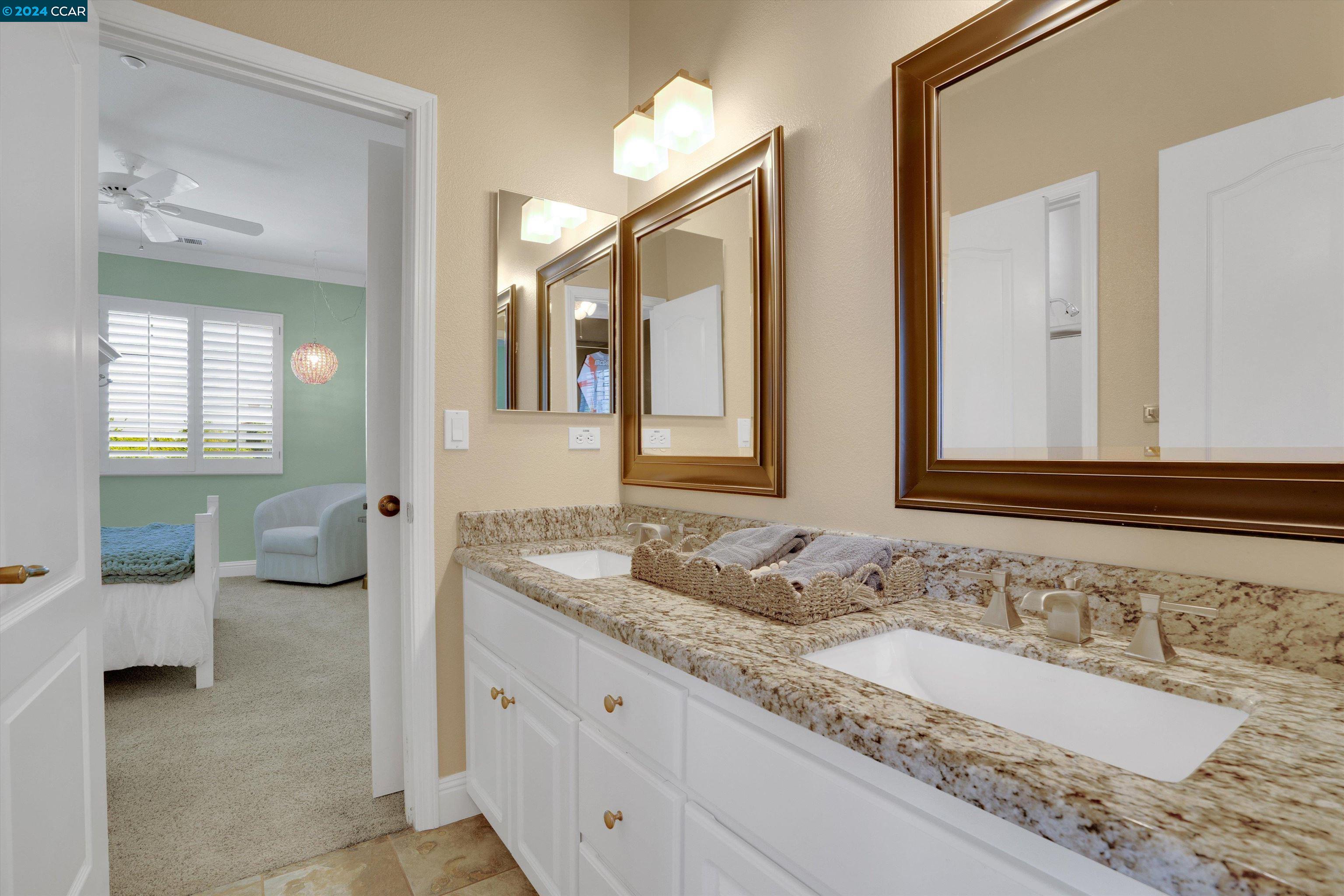 Detail Gallery Image 26 of 50 For 147 E Country Club Dr, Brentwood,  CA 94513 - 5 Beds | 4/1 Baths