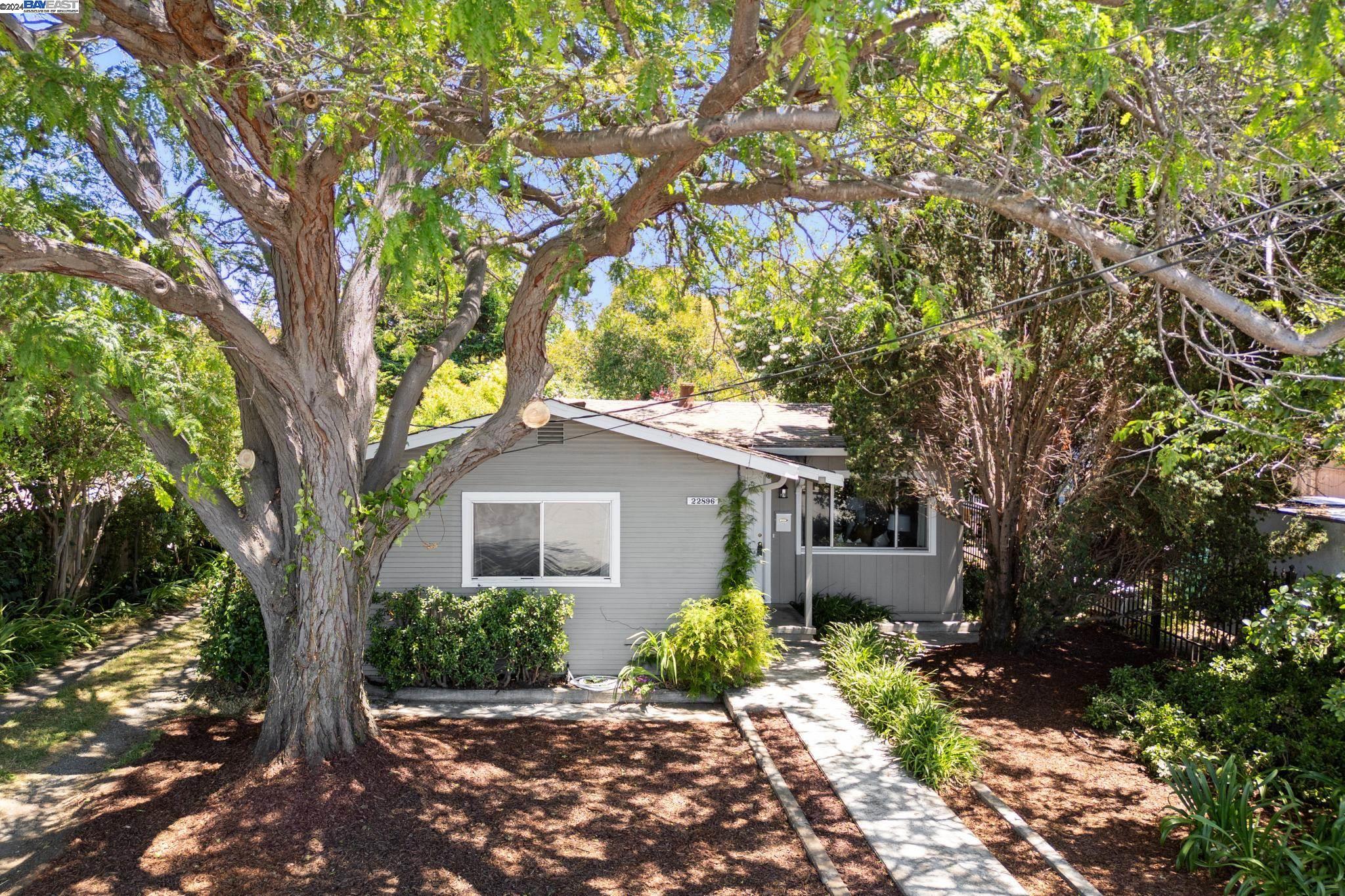 Detail Gallery Image 1 of 1 For 22896 Alice St, Hayward,  CA 94541 - 4 Beds | 2 Baths