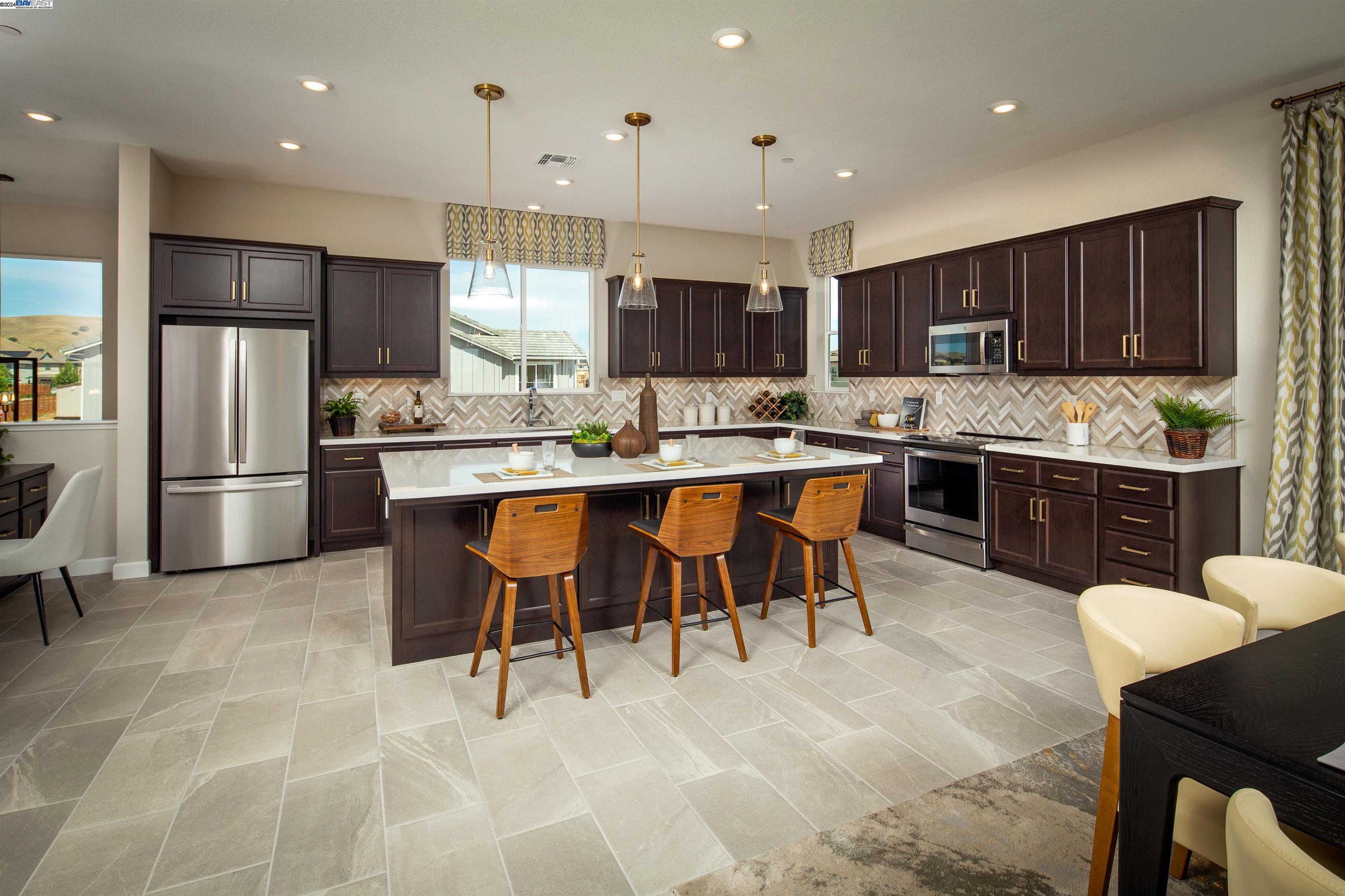Detail Gallery Image 2 of 9 For 2438 Shore Vista #4812,  Fairfield,  CA 94533 - 2 Beds | 2 Baths