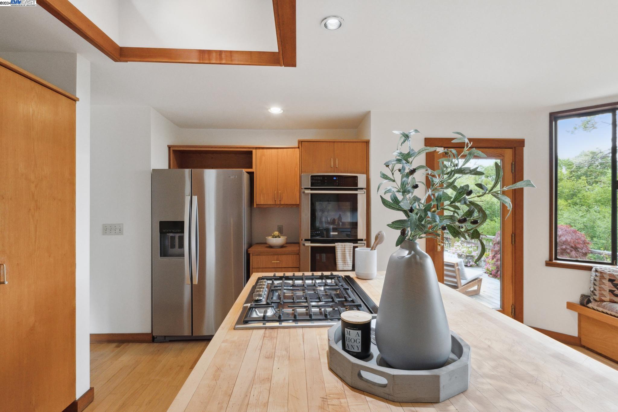 10 E Robert Dr, Inverness, California 94937, 5 Bedrooms Bedrooms, 14 Rooms Rooms,5 BathroomsBathrooms,Residential,For Sale,10 E Robert Dr,41060197