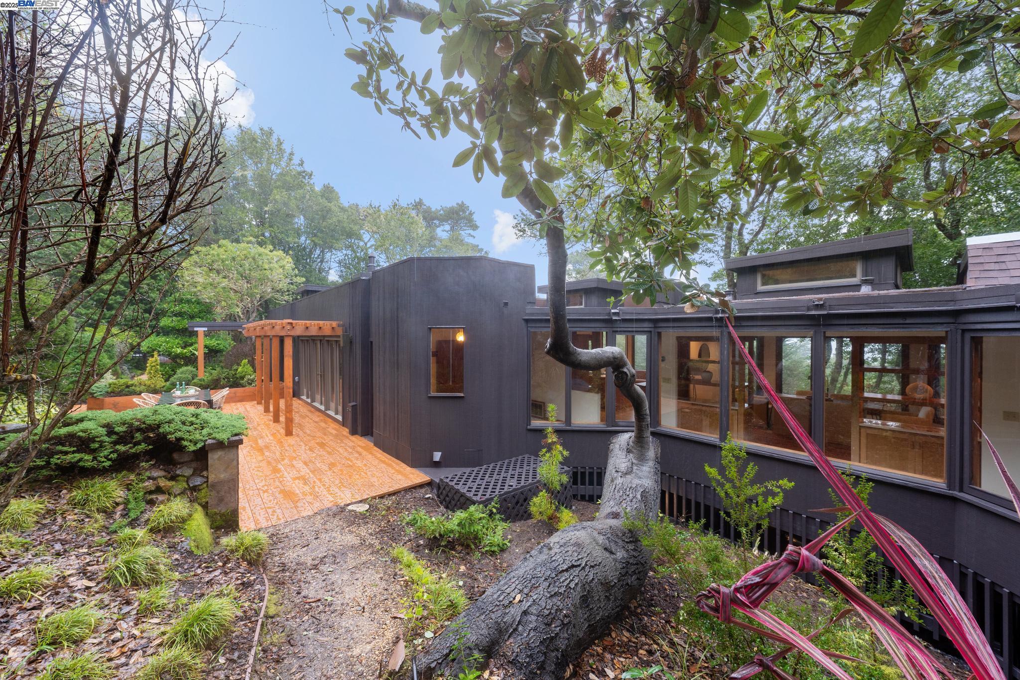10 E Robert Dr, Inverness, California 94937, 5 Bedrooms Bedrooms, 14 Rooms Rooms,5 BathroomsBathrooms,Residential,For Sale,10 E Robert Dr,41060197