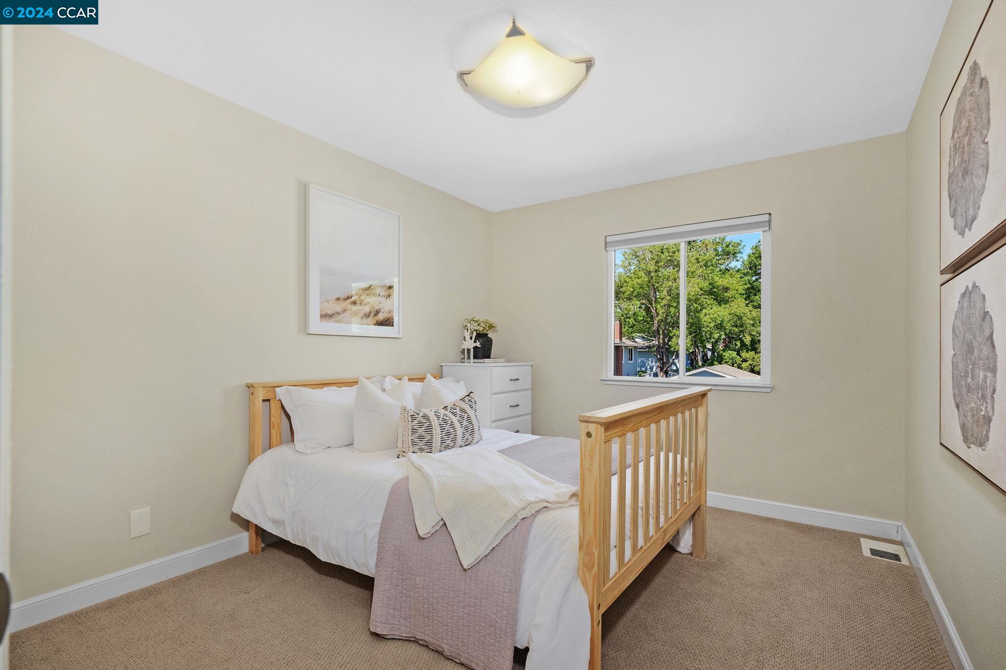 Detail Gallery Image 20 of 33 For 1451 Saint James Pkwy, Concord,  CA 94521 - 3 Beds | 2/1 Baths