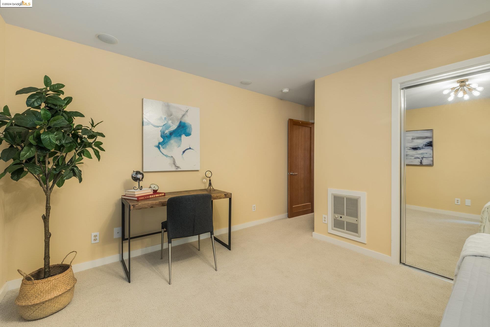 Detail Gallery Image 12 of 60 For 299 Jayne Avenue, Oakland,  CA 94610 - 3 Beds | 2/1 Baths