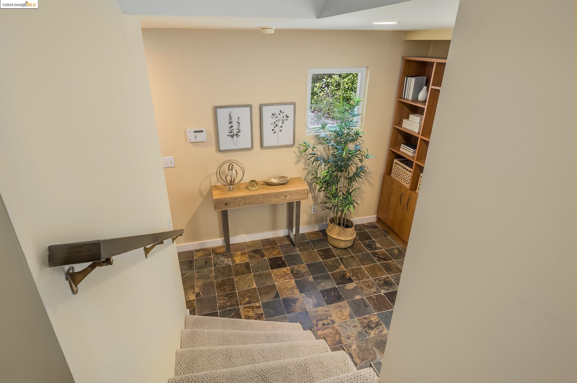 Detail Gallery Image 13 of 60 For 299 Jayne Avenue, Oakland,  CA 94610 - 3 Beds | 2/1 Baths