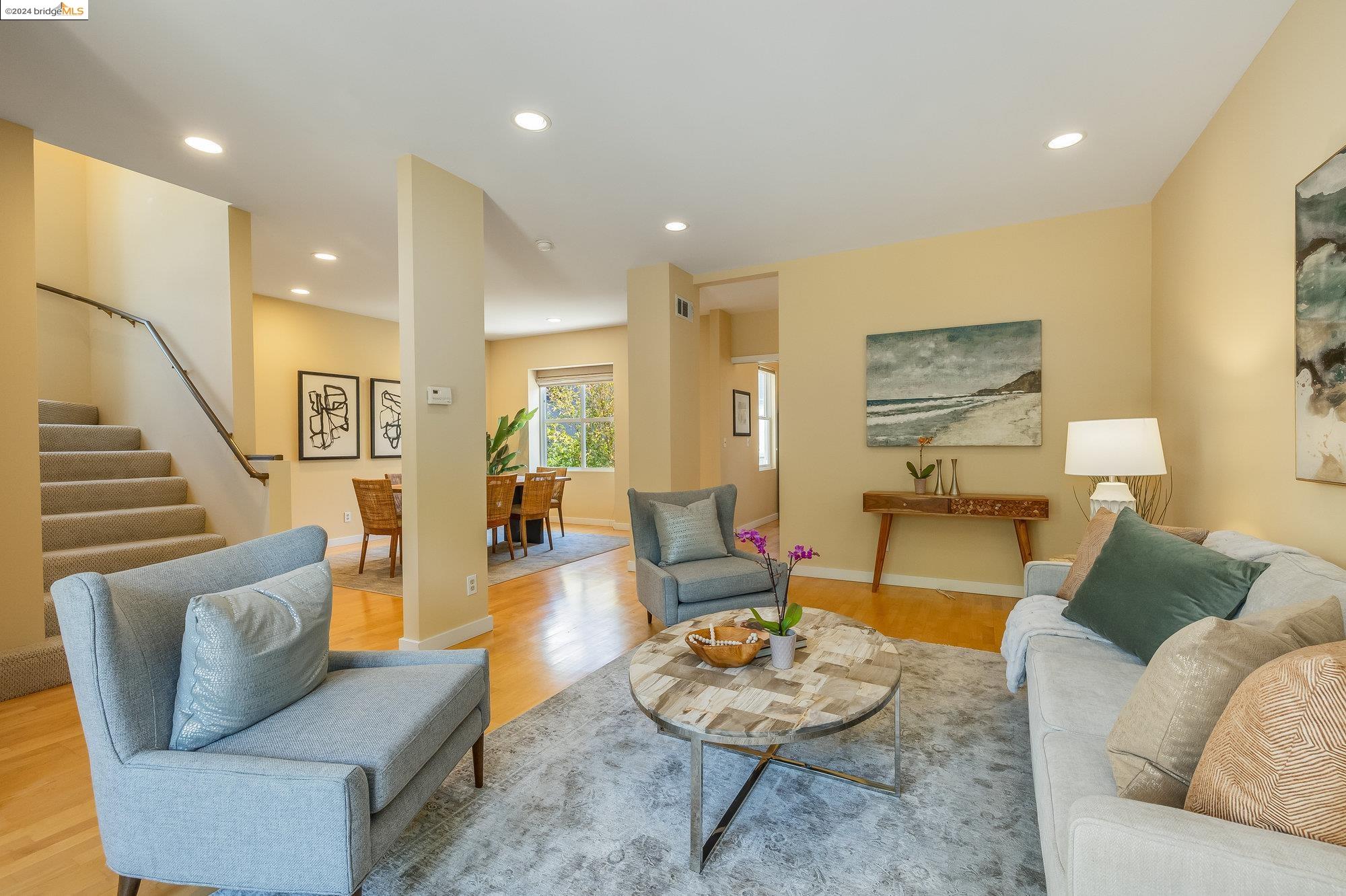 Photo #5: 41060217 Listing 