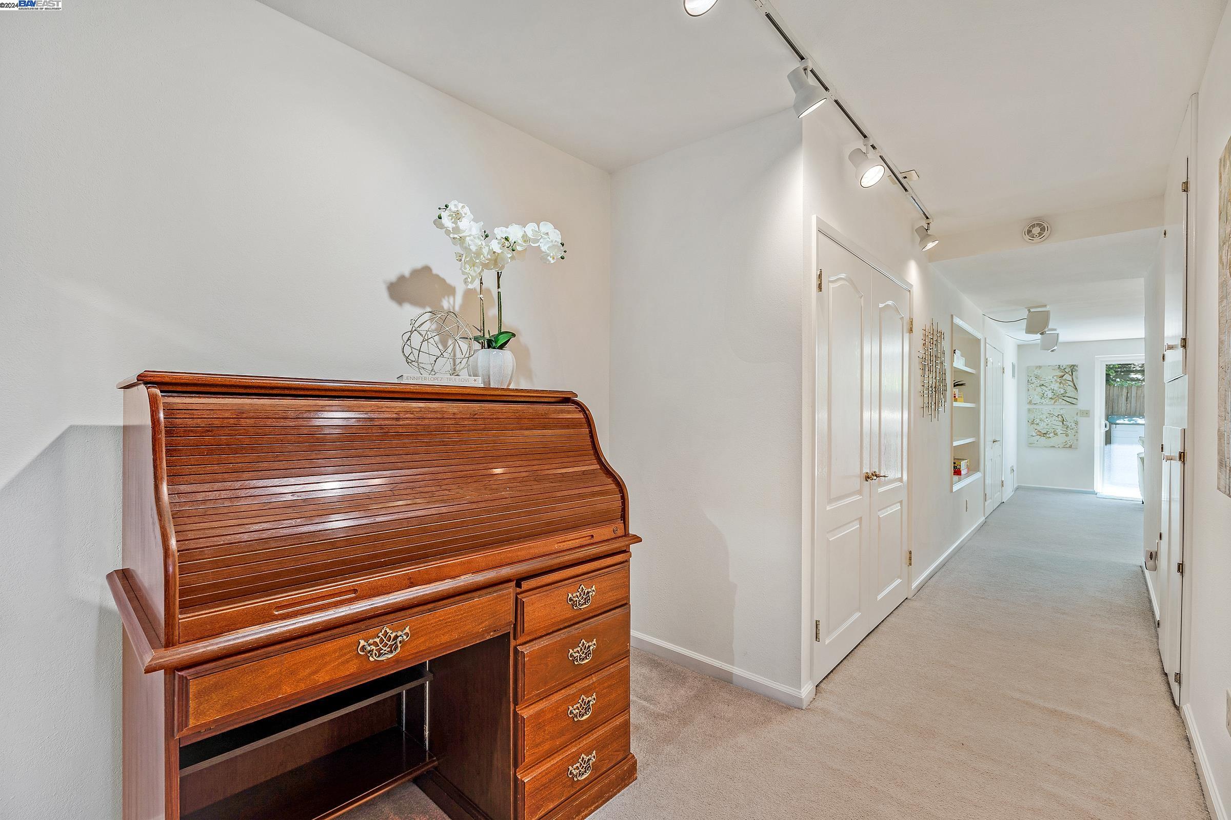 Detail Gallery Image 34 of 45 For 4663 Manter Ct, Castro Valley,  CA 94552 - 4 Beds | 3/1 Baths