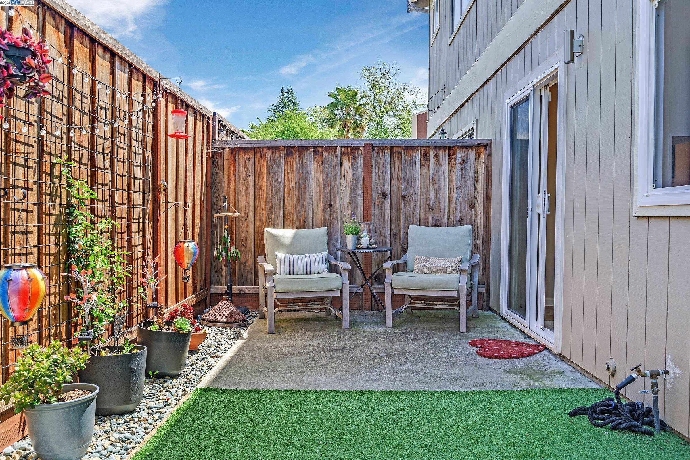 Detail Gallery Image 26 of 40 For 20208 San Miguel Ave, Castro Valley,  CA 94546 - 2 Beds | 1/1 Baths