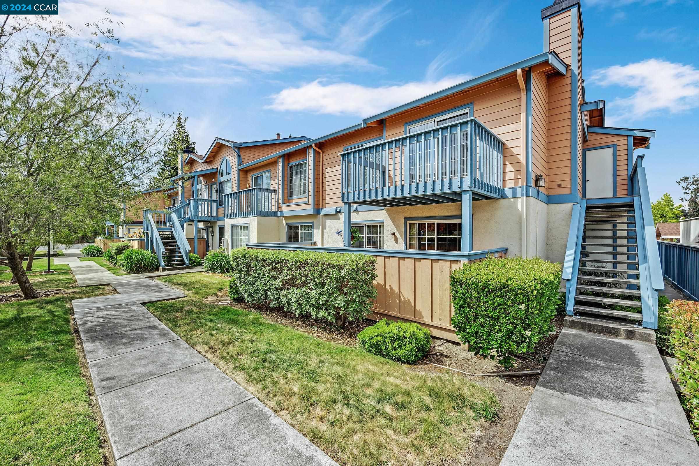 MLS: 41060232 Condo For Sale