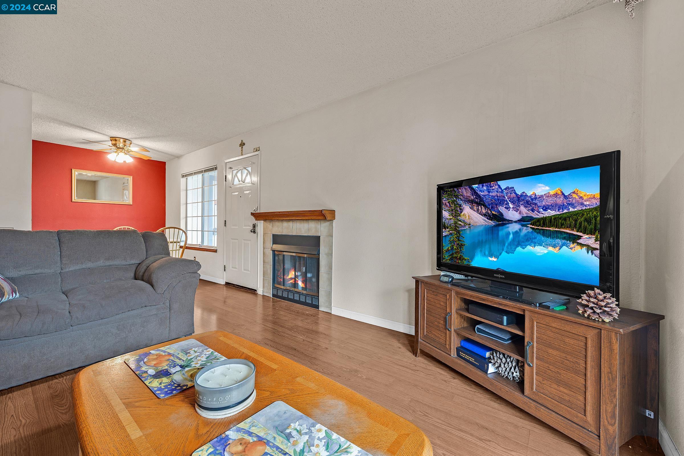 Photo #4: 41060232 Listing 