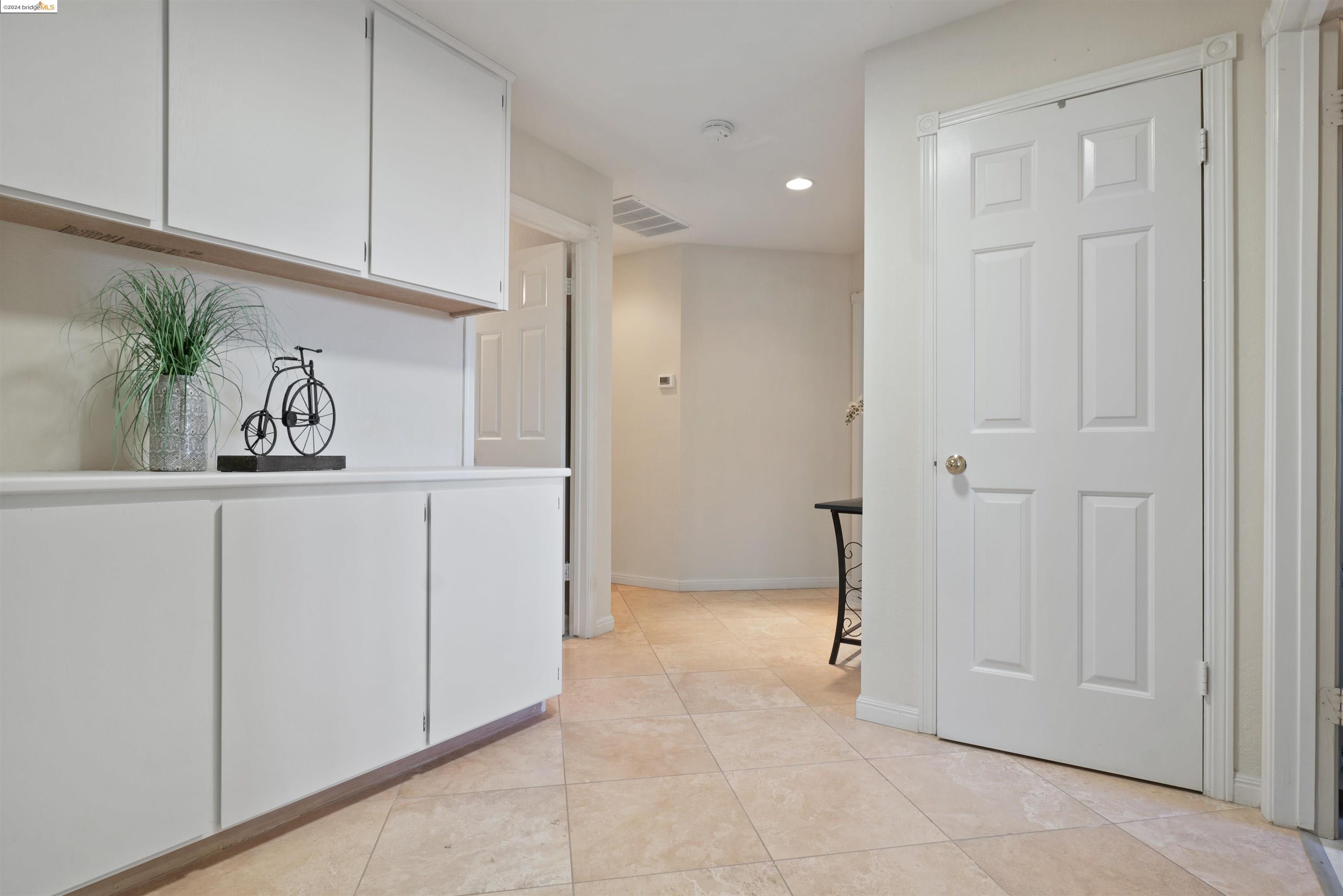 Detail Gallery Image 15 of 38 For 126 Costanza Dr, Martinez,  CA 94553 - 3 Beds | 2 Baths