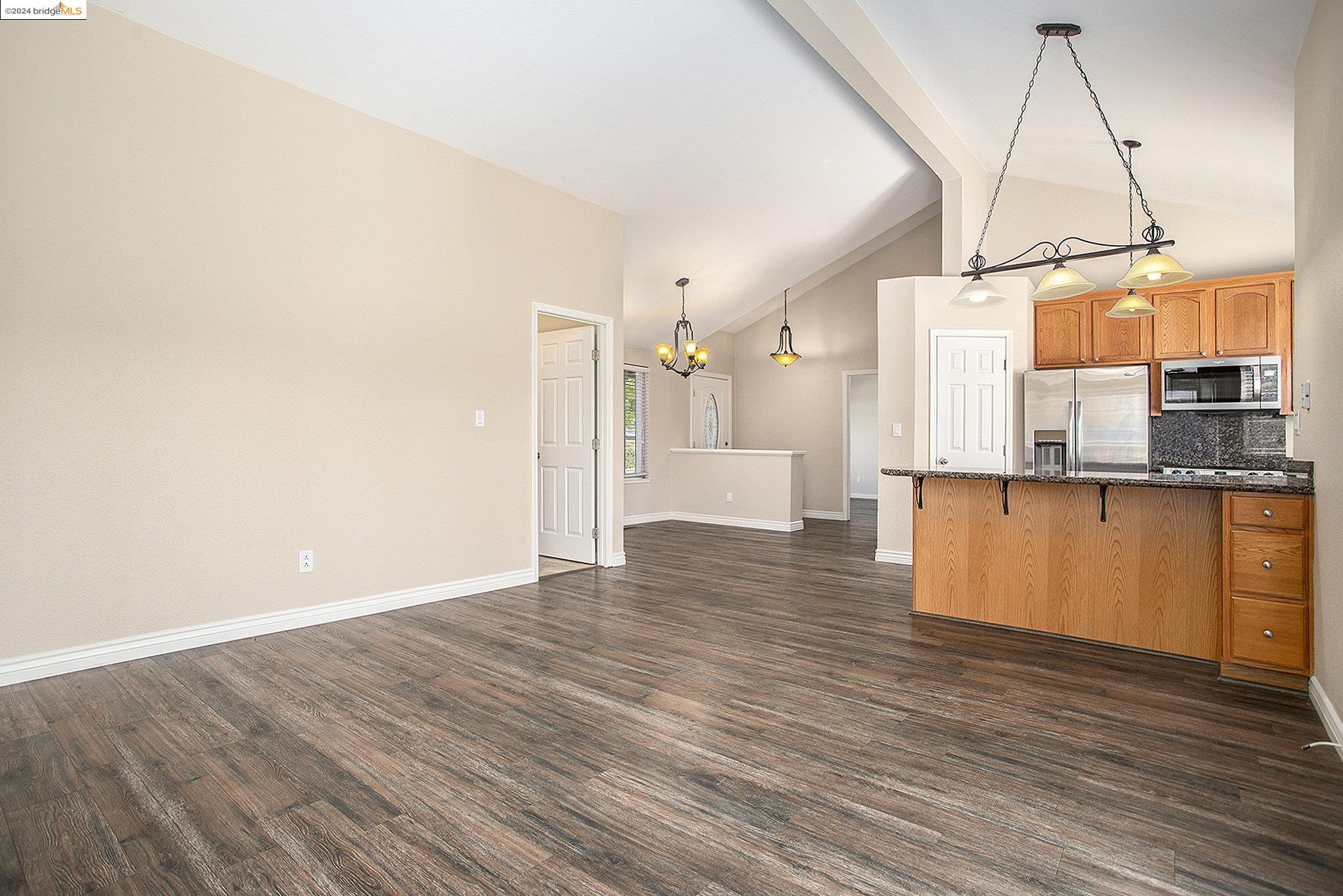 Detail Gallery Image 14 of 32 For 1410 Port Ct, Oakley,  CA 94561 - 4 Beds | 2 Baths