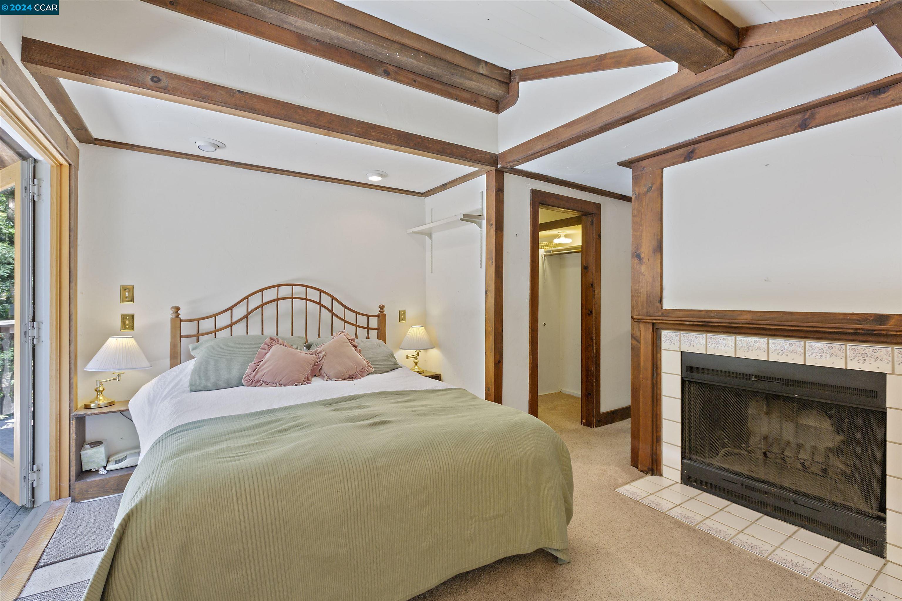 Detail Gallery Image 24 of 49 For 108 Swett Rd, Woodside,  CA 94062 - 3 Beds | 2 Baths