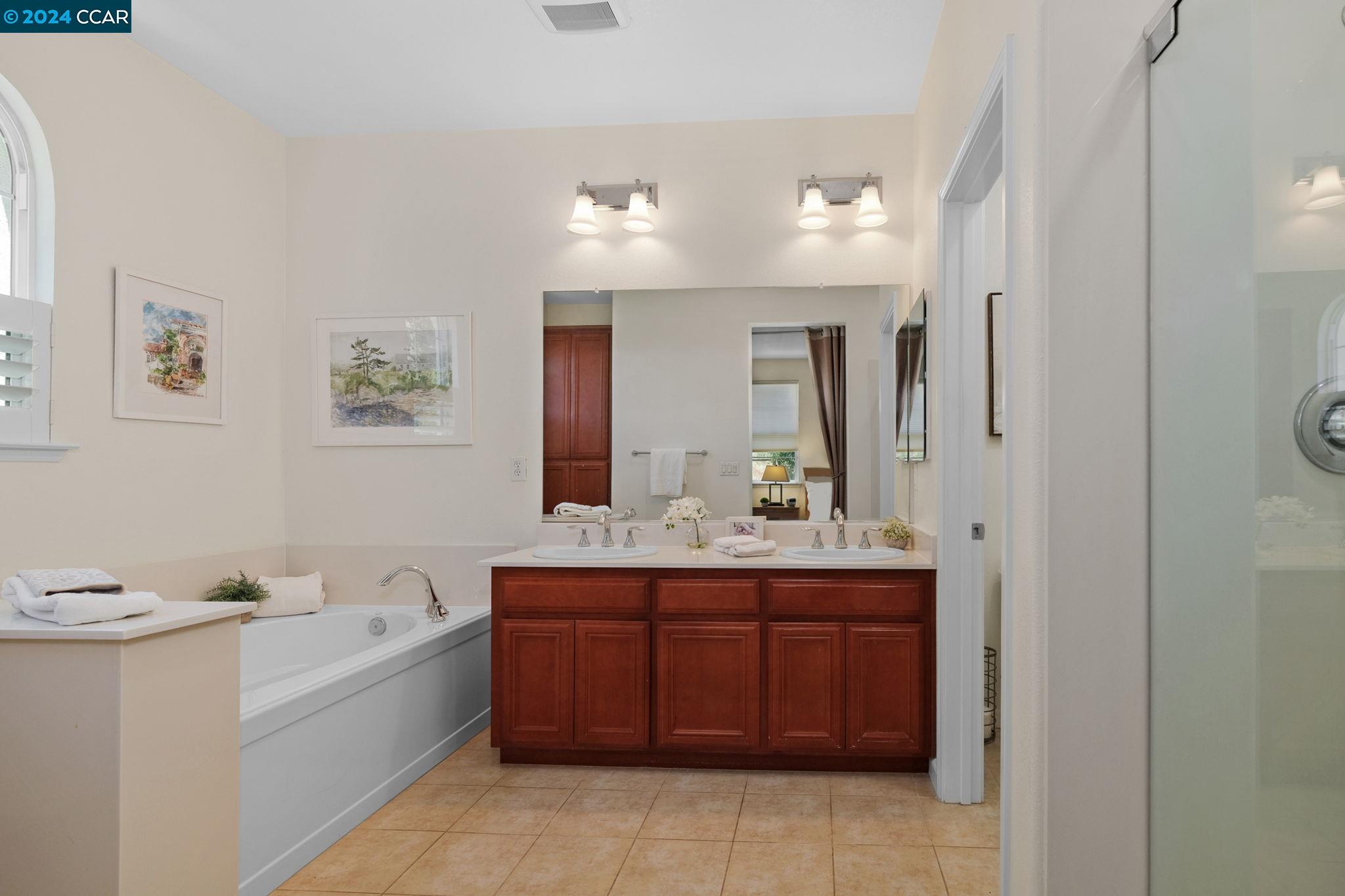 Detail Gallery Image 22 of 37 For 1311 Trailside Circle, Concord,  CA 94518 - 3 Beds | 2/1 Baths