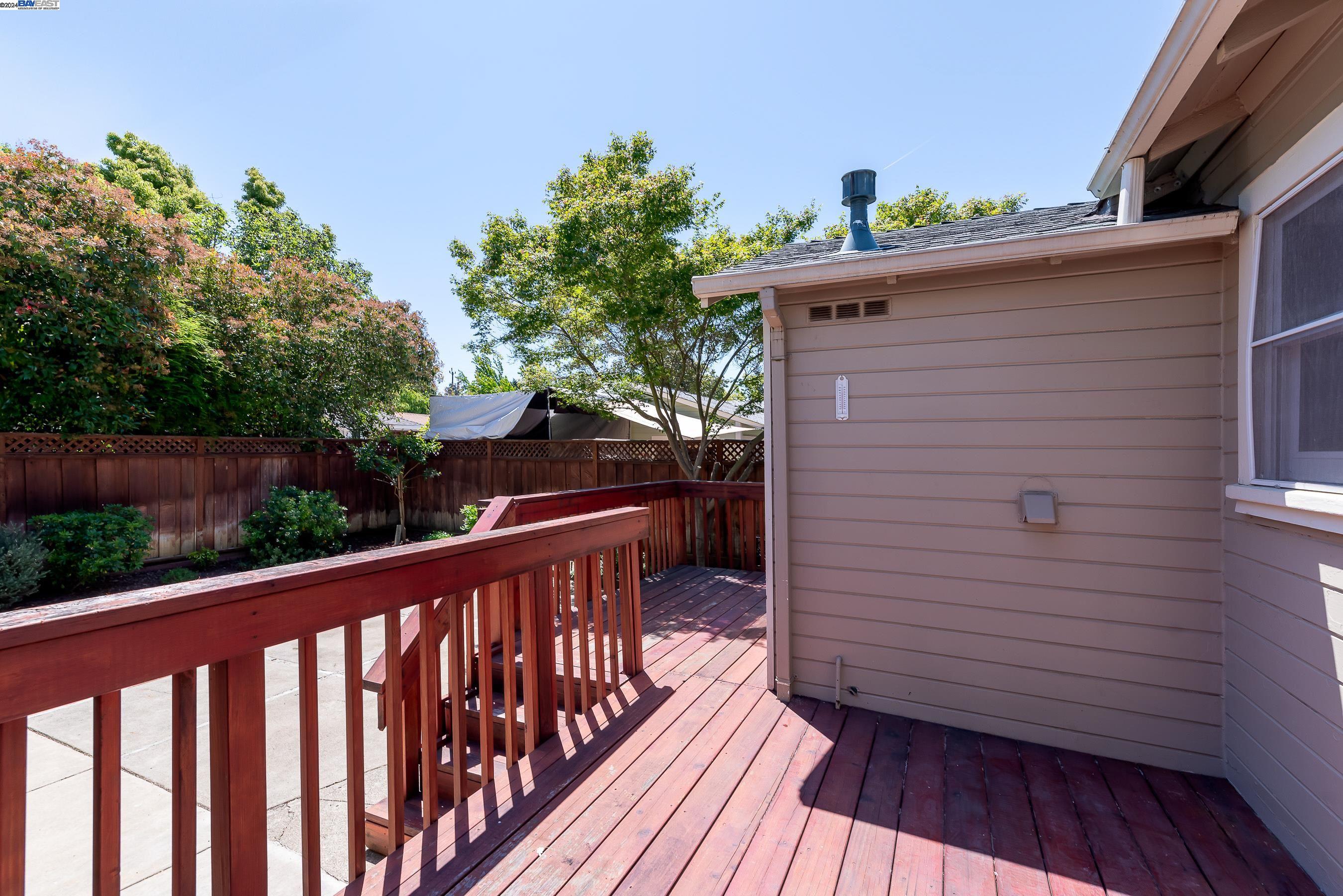Detail Gallery Image 22 of 27 For 3401 Ricks Ave, Martinez,  CA 94553 - 3 Beds | 1 Baths