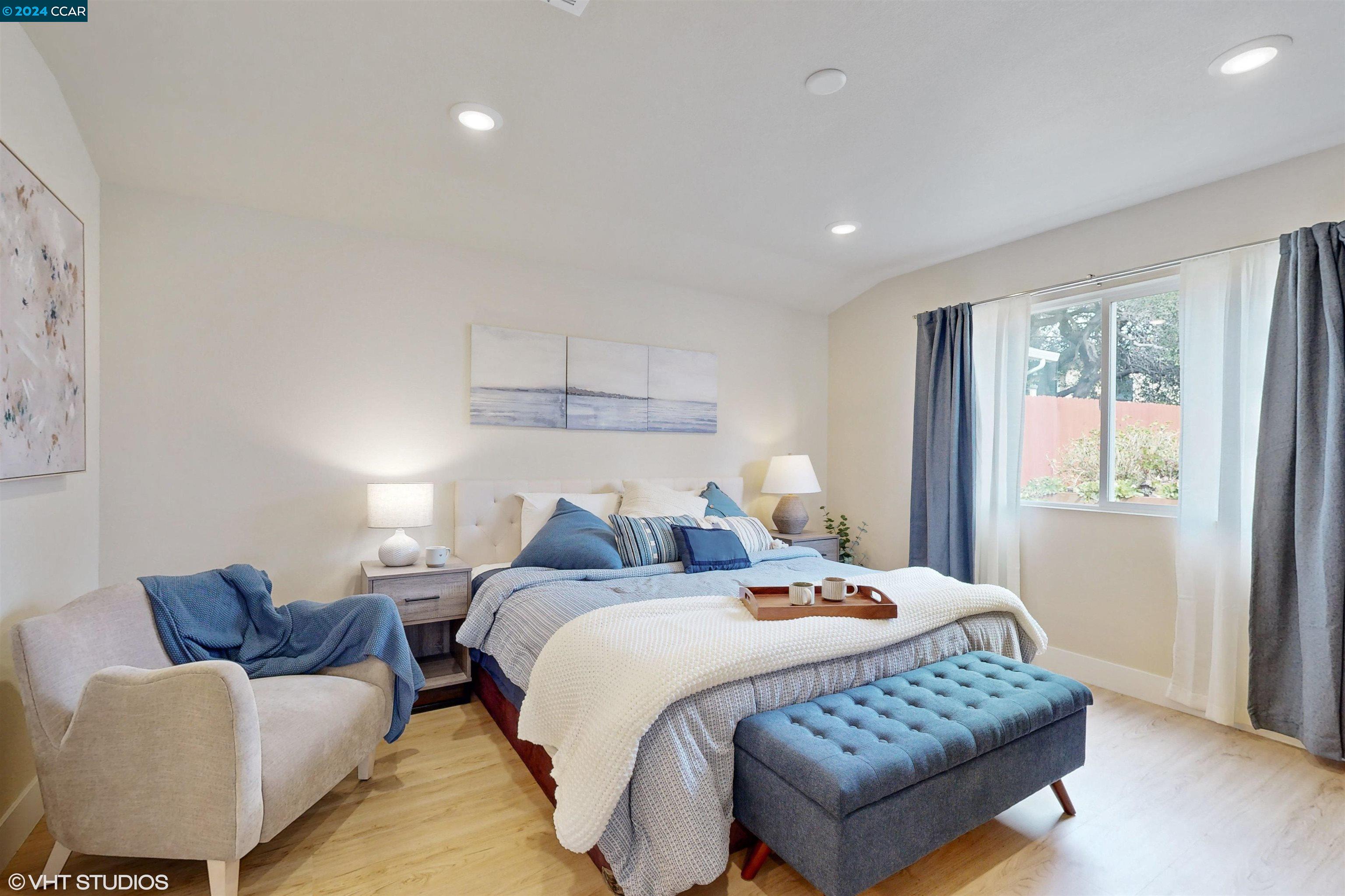 Detail Gallery Image 11 of 26 For 5054 Congress Avenue, Oakland,  CA 94601 - 3 Beds | 2 Baths