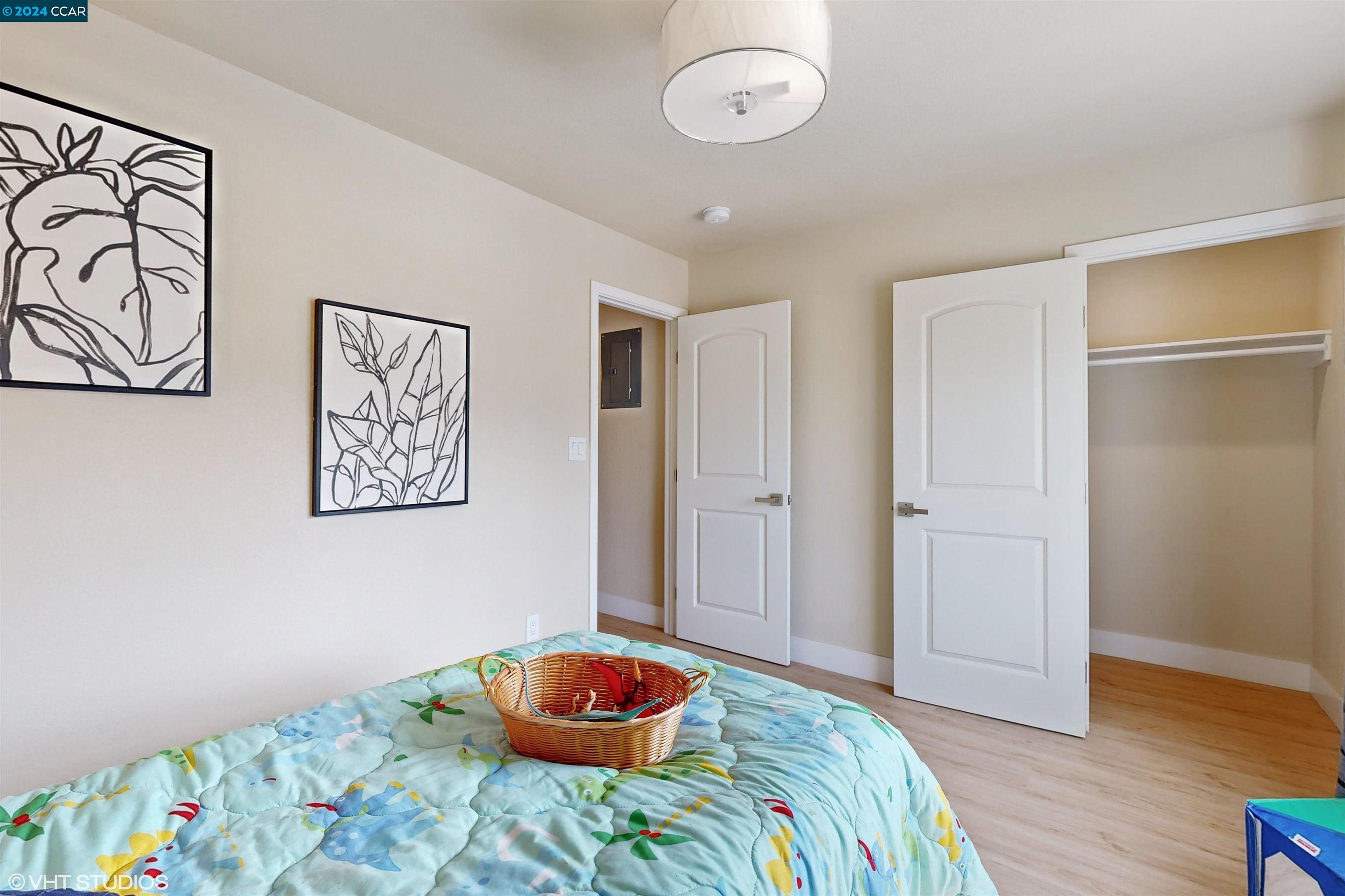 Detail Gallery Image 17 of 26 For 5054 Congress Avenue, Oakland,  CA 94601 - 3 Beds | 2 Baths