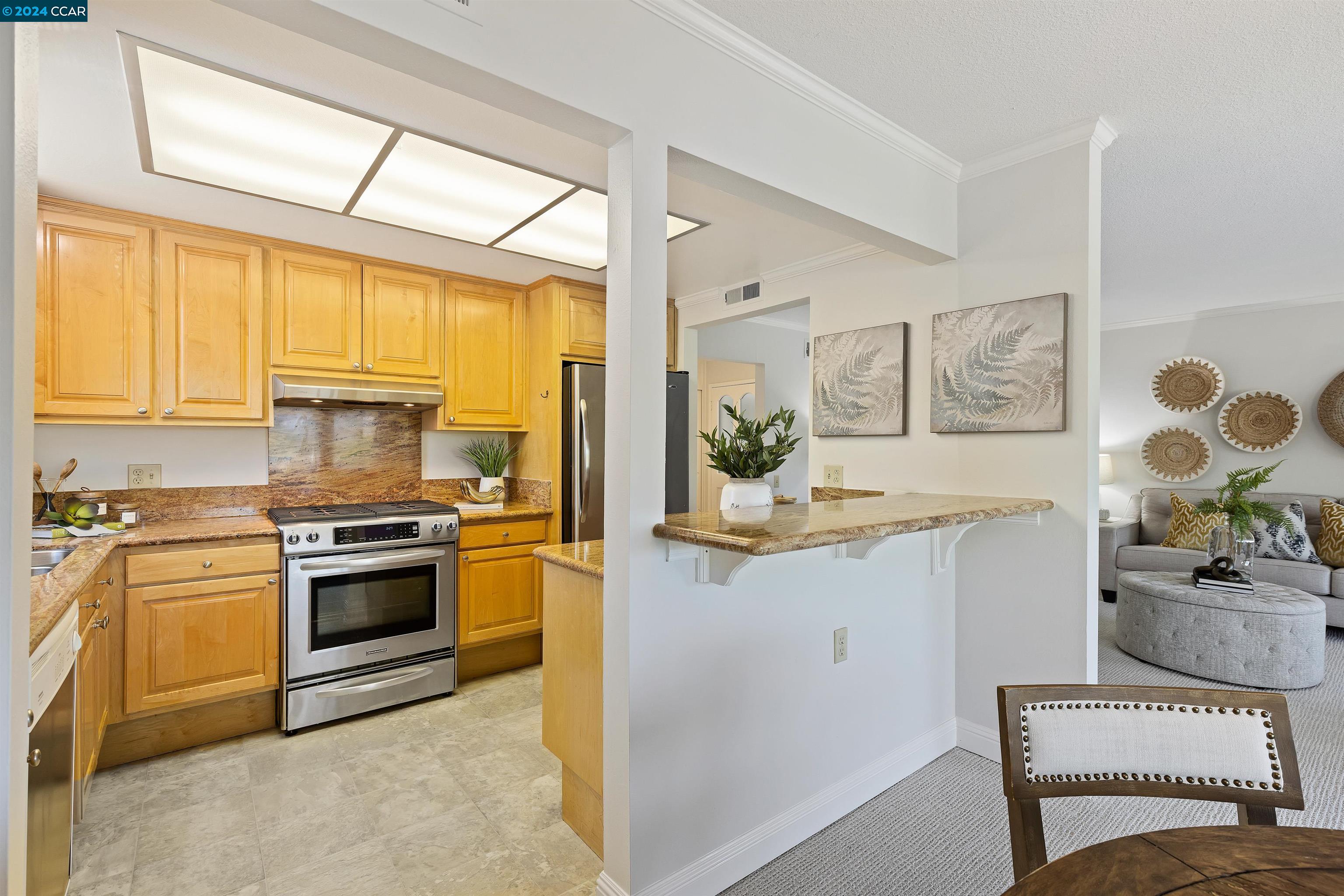 Detail Gallery Image 12 of 20 For 2301 Pine Knoll Dr #15,  Walnut Creek,  CA 94595 - 2 Beds | 1 Baths