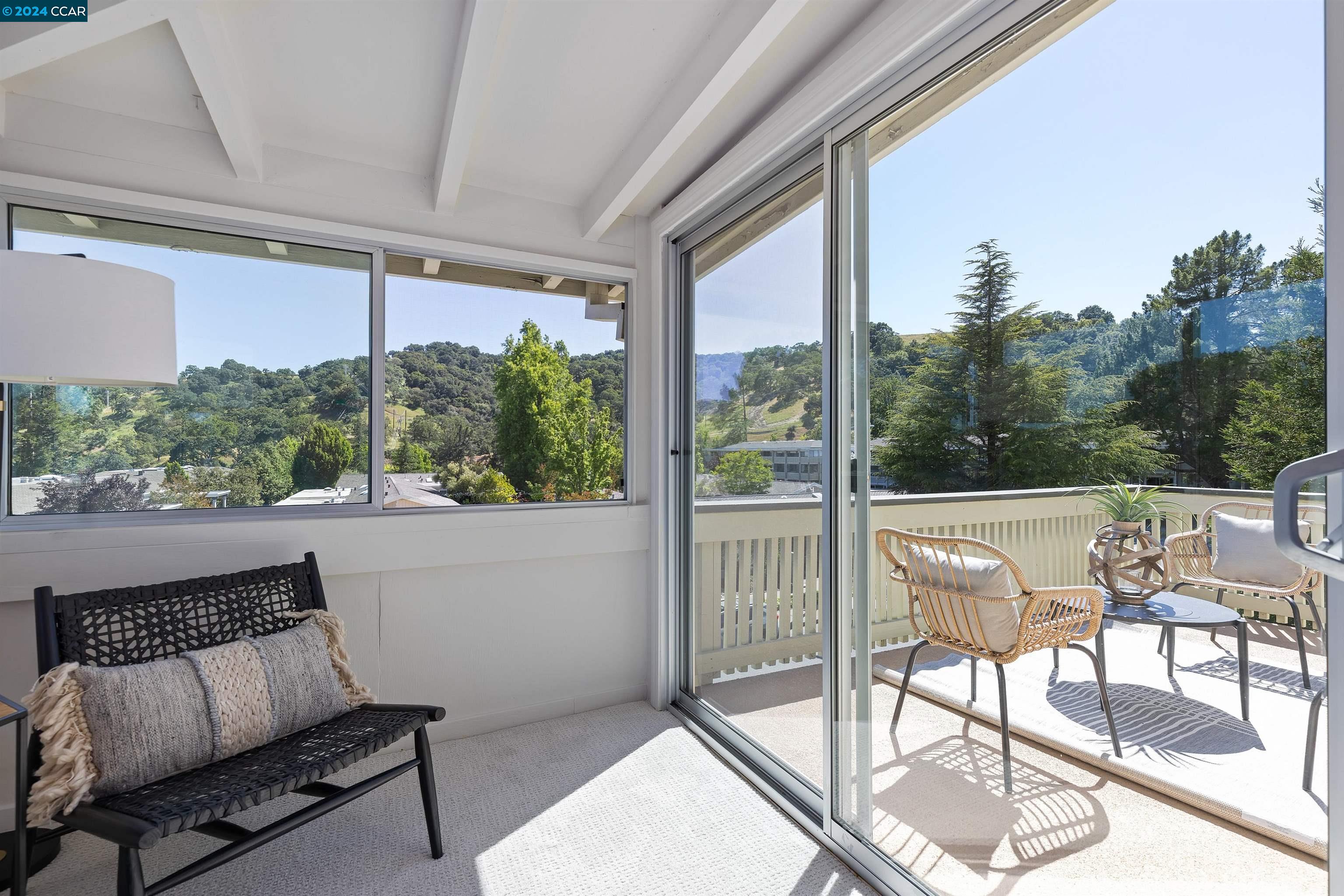 Detail Gallery Image 8 of 20 For 2301 Pine Knoll Dr #15,  Walnut Creek,  CA 94595 - 2 Beds | 1 Baths