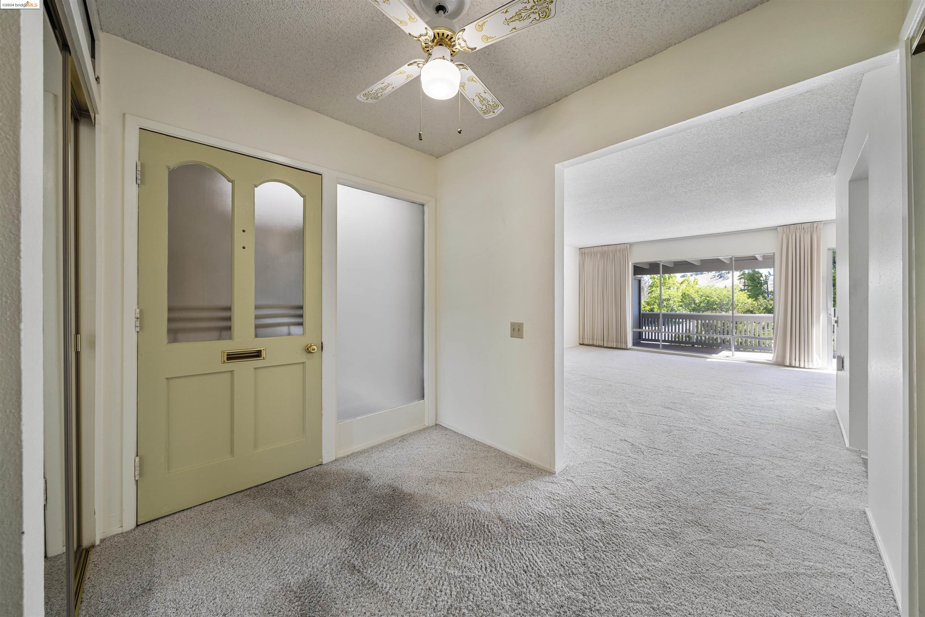 Detail Gallery Image 4 of 23 For 1201 Fairlawn Ct #11,  Walnut Creek,  CA 94595 - 2 Beds | 1 Baths
