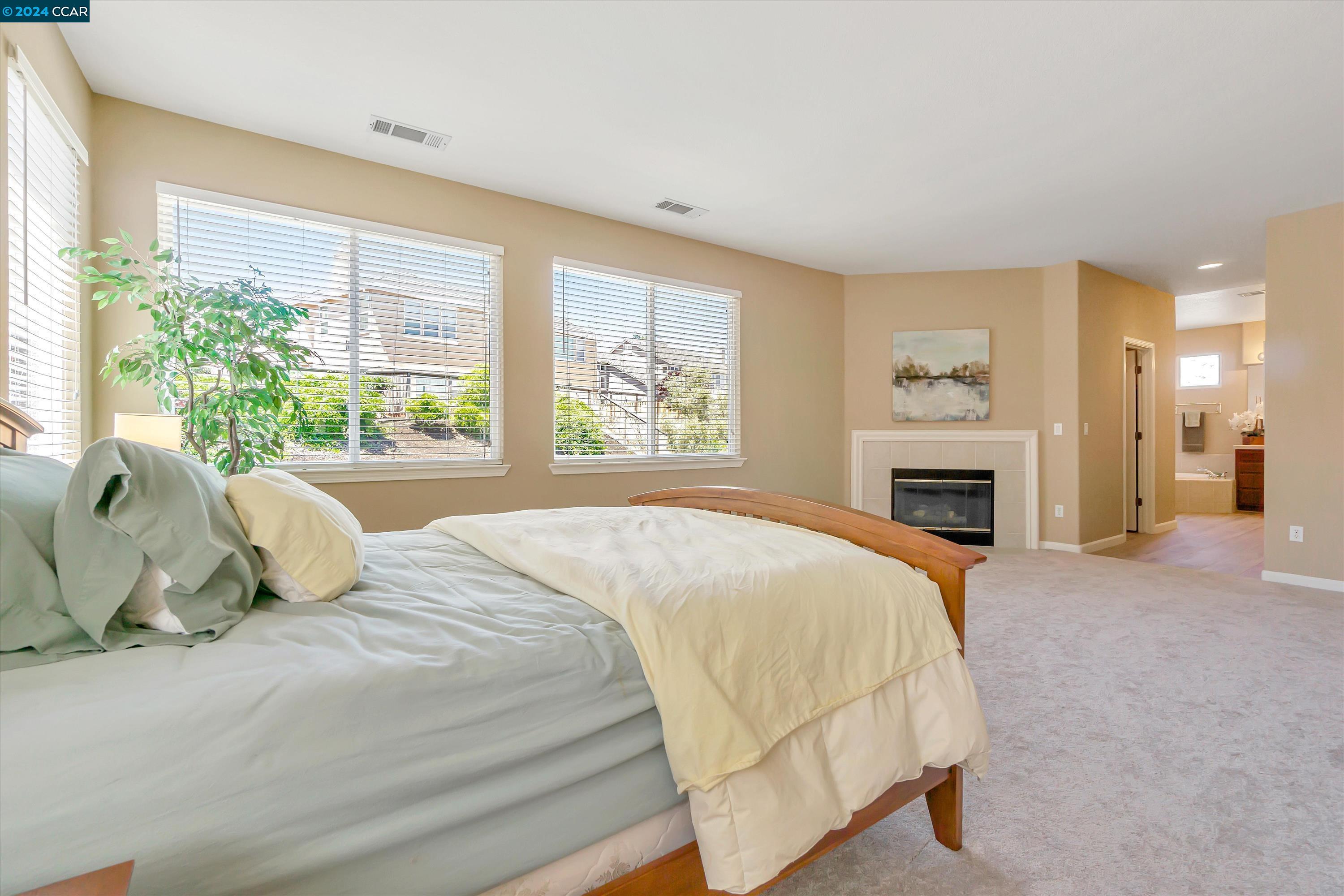 Detail Gallery Image 27 of 47 For 911 Autumn Oak Cir, Concord,  CA 94521 - 4 Beds | 3/1 Baths