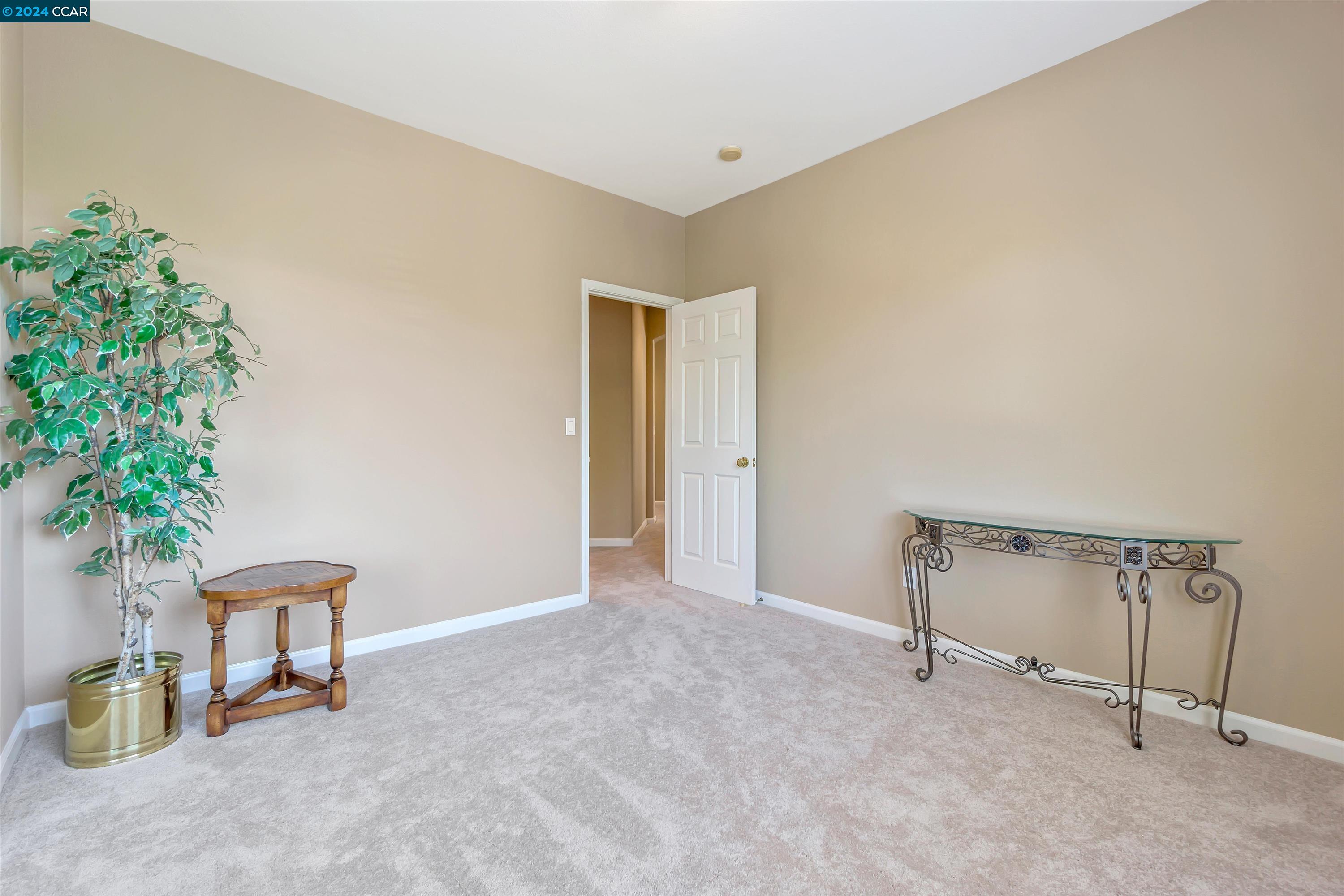 Detail Gallery Image 35 of 47 For 911 Autumn Oak Cir, Concord,  CA 94521 - 4 Beds | 3/1 Baths