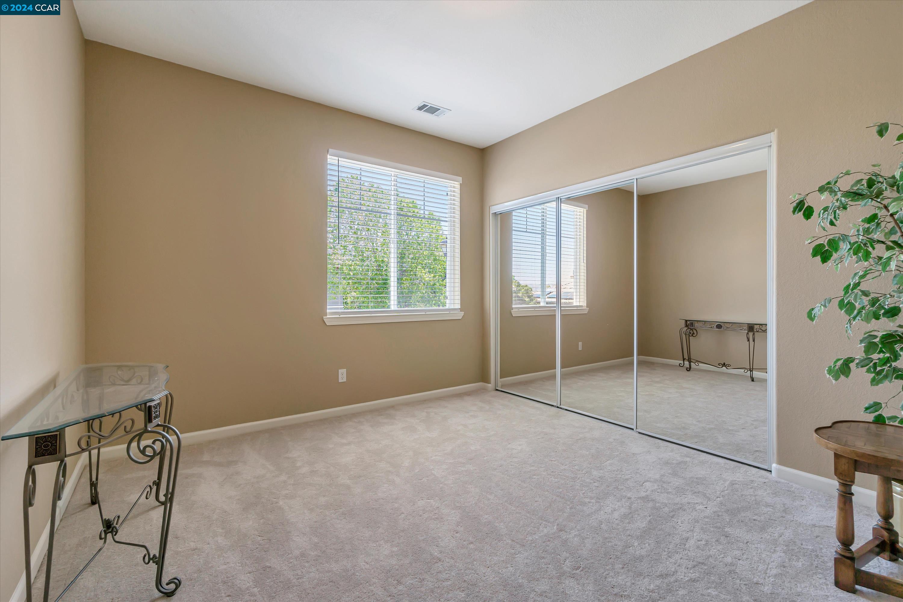 Detail Gallery Image 36 of 47 For 911 Autumn Oak Cir, Concord,  CA 94521 - 4 Beds | 3/1 Baths
