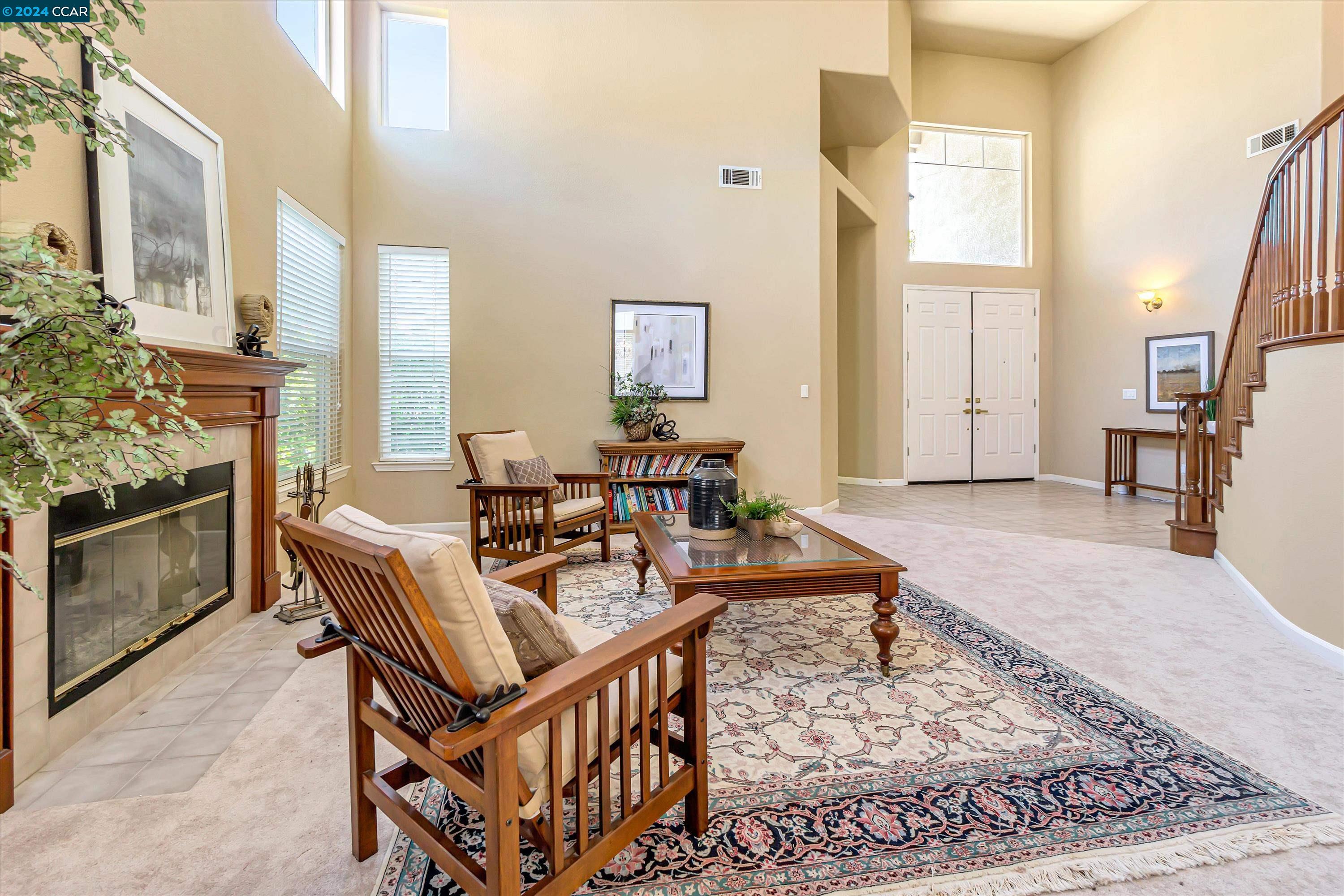 Detail Gallery Image 7 of 47 For 911 Autumn Oak Cir, Concord,  CA 94521 - 4 Beds | 3/1 Baths