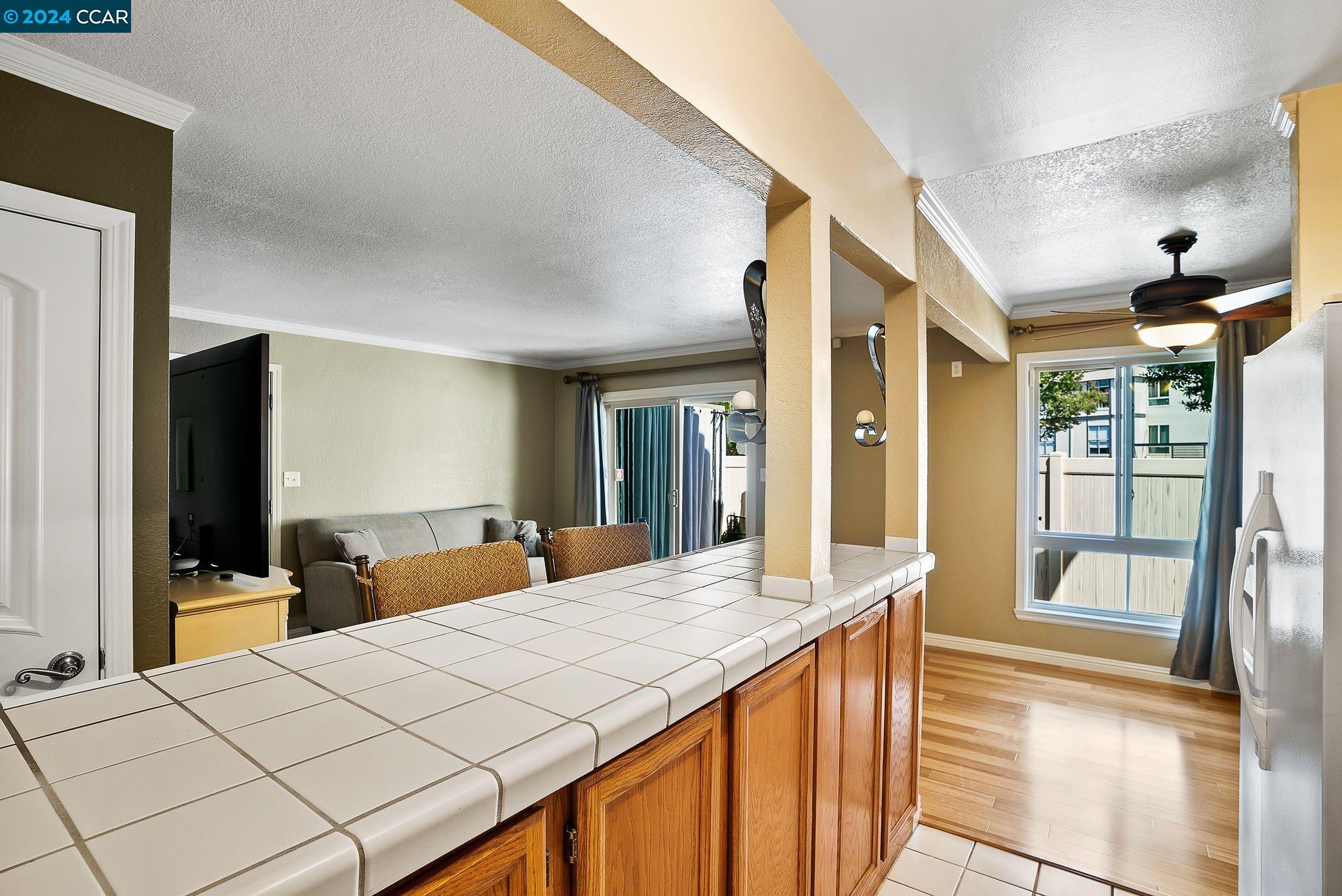 Detail Gallery Image 16 of 30 For 2040 Sierra Rd #4,  Concord,  CA 94518 - 2 Beds | 1/1 Baths