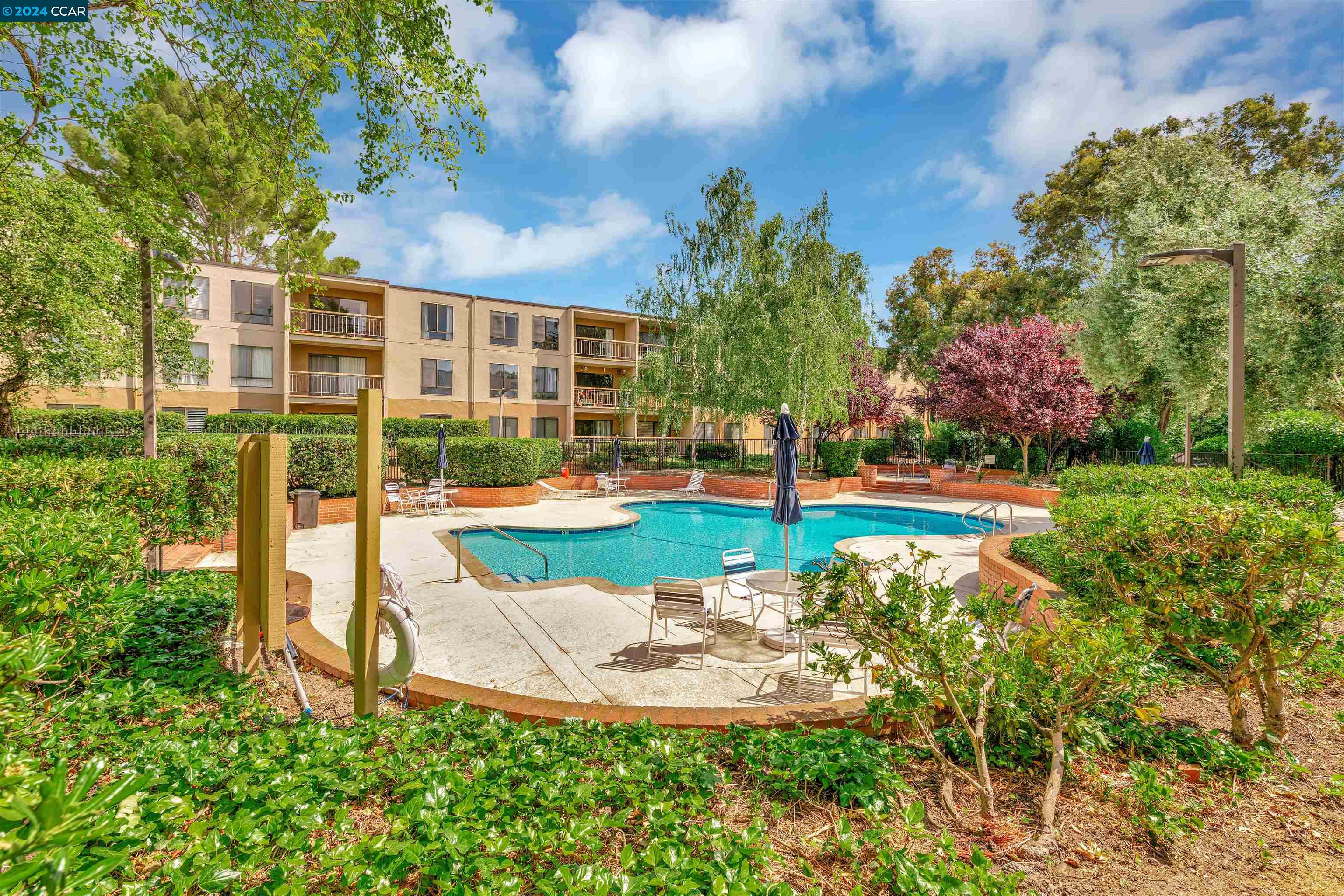 Detail Gallery Image 12 of 17 For 470 N Civic Dr #208,  Walnut Creek,  CA 94596 - 1 Beds | 1 Baths