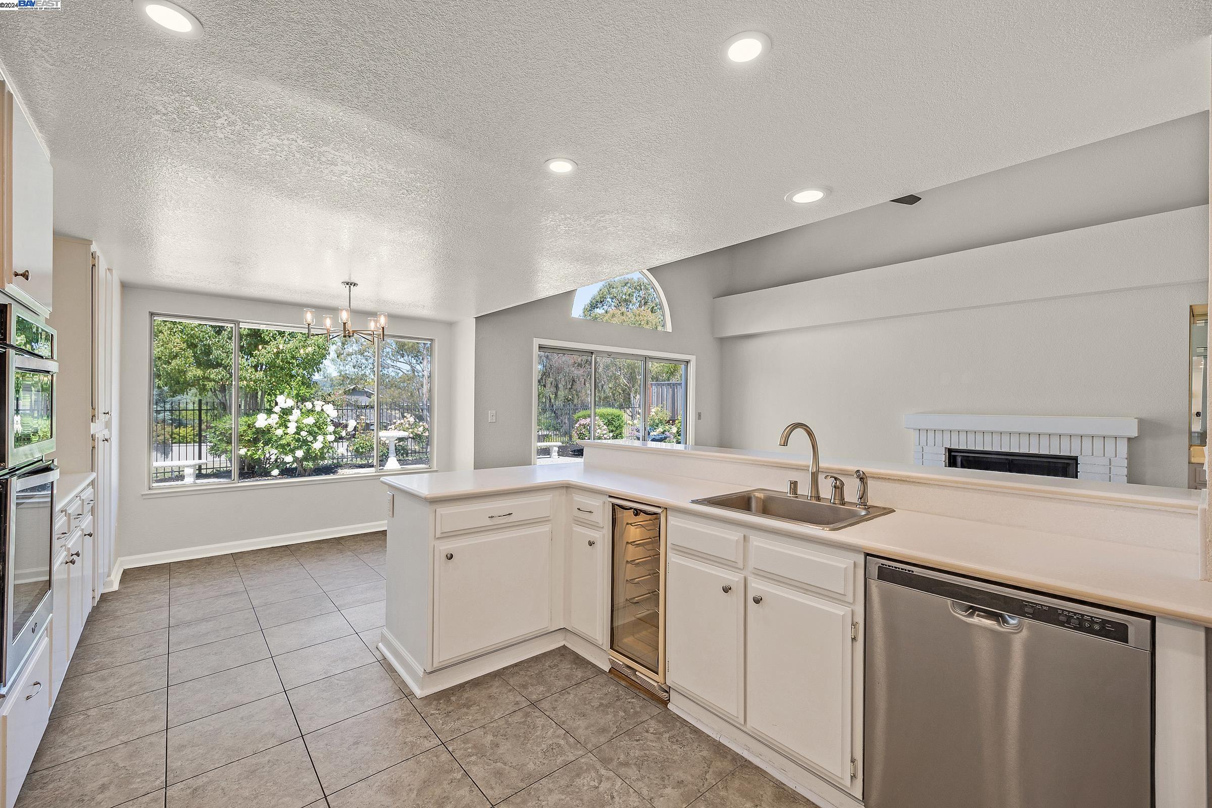 Detail Gallery Image 15 of 38 For 4260 Canyon Crest Rd, San Ramon,  CA 94582 - 3 Beds | 2 Baths