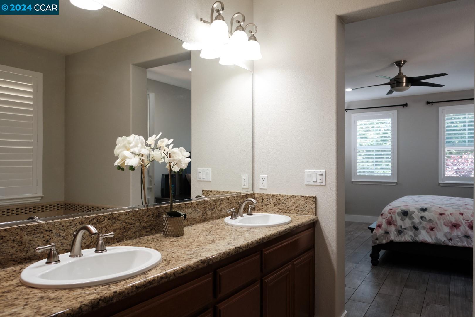 Detail Gallery Image 14 of 31 For 6030 Mitchell Creek Place, Clayton,  CA 94517-1305 - 4 Beds | 2/1 Baths