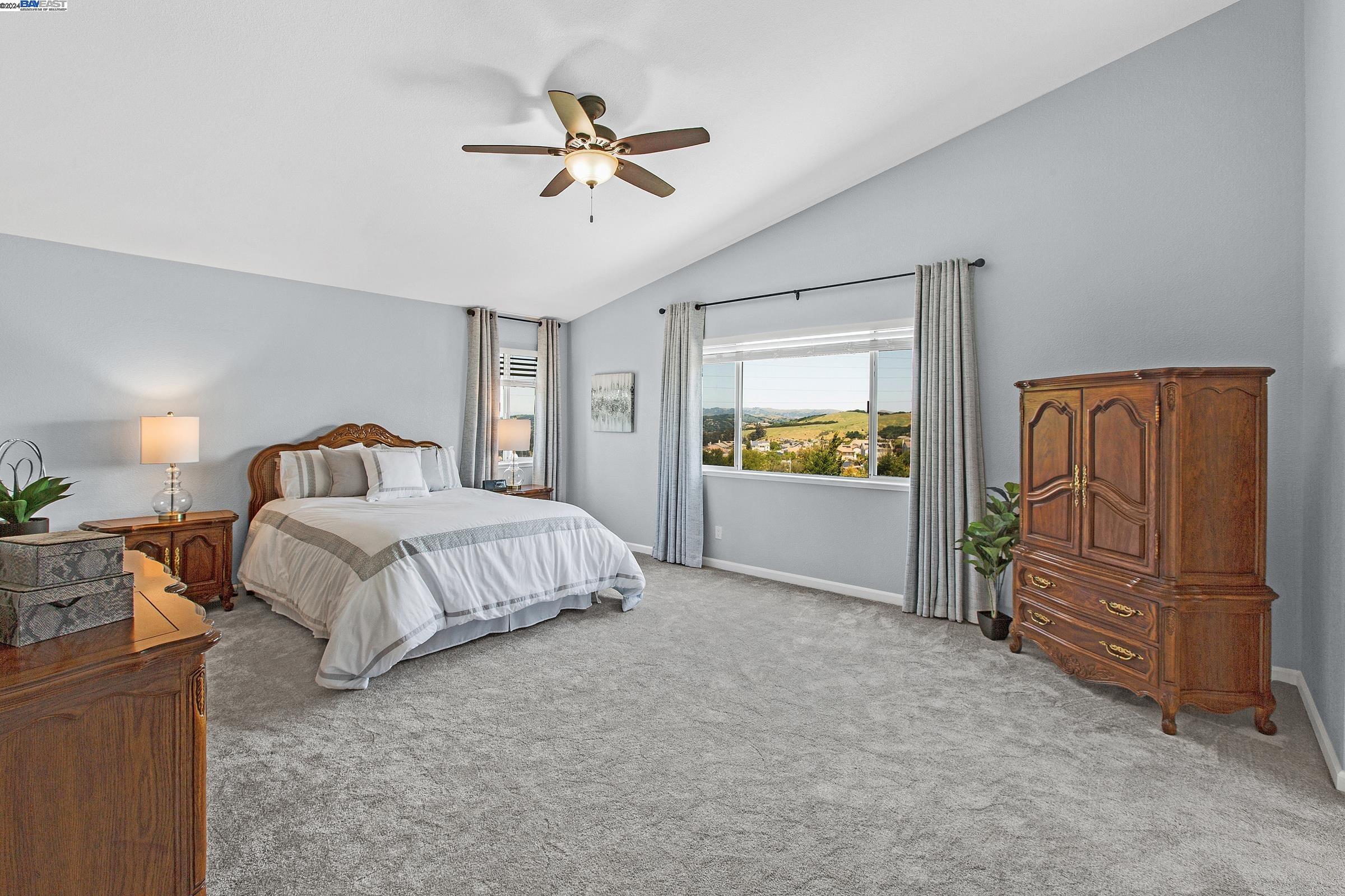 Detail Gallery Image 17 of 31 For 25736 Durrwood Ct, Castro Valley,  CA 94552 - 5 Beds | 2/1 Baths