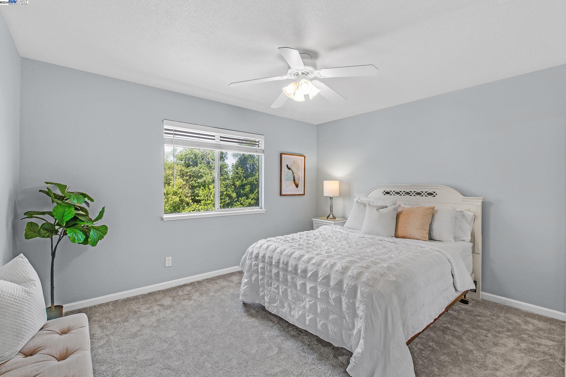 Detail Gallery Image 22 of 31 For 25736 Durrwood Ct, Castro Valley,  CA 94552 - 5 Beds | 2/1 Baths