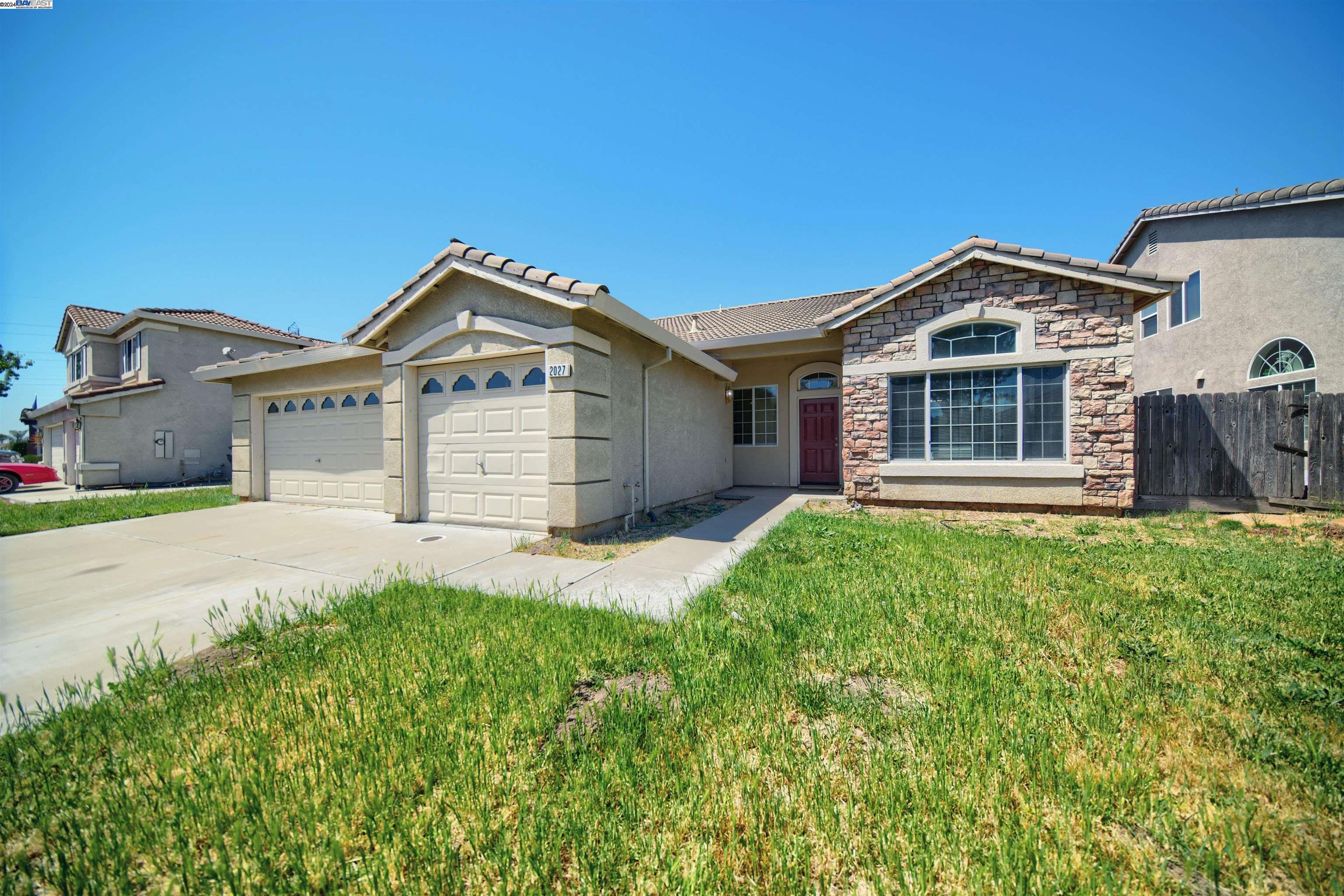 Detail Gallery Image 1 of 1 For 2027 Bur Oak Pl, Stockton,  CA 95206 - 4 Beds | 2 Baths