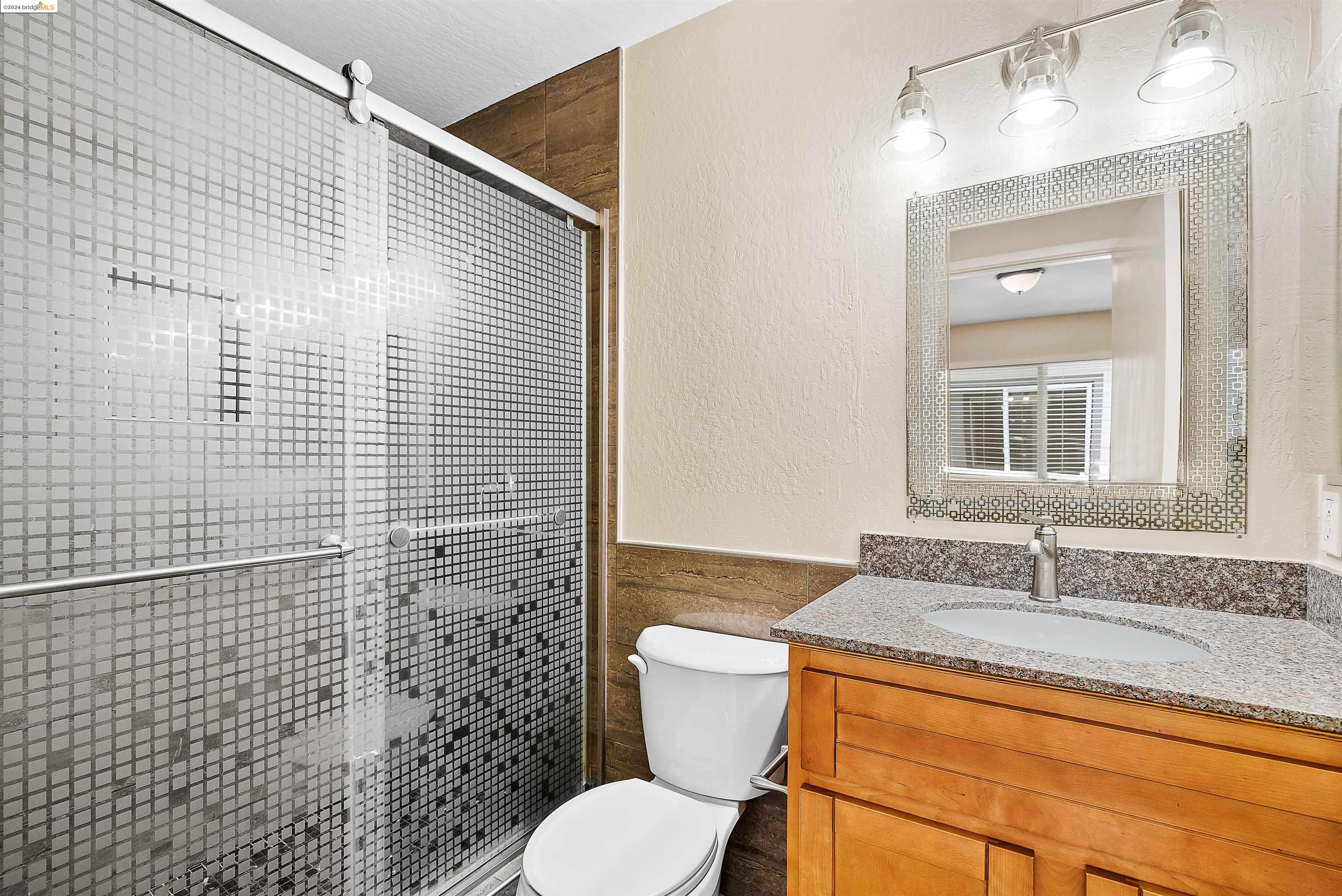 Detail Gallery Image 23 of 33 For 133 E Trident Dr, Pittsburg,  CA 94565 - 4 Beds | 2 Baths